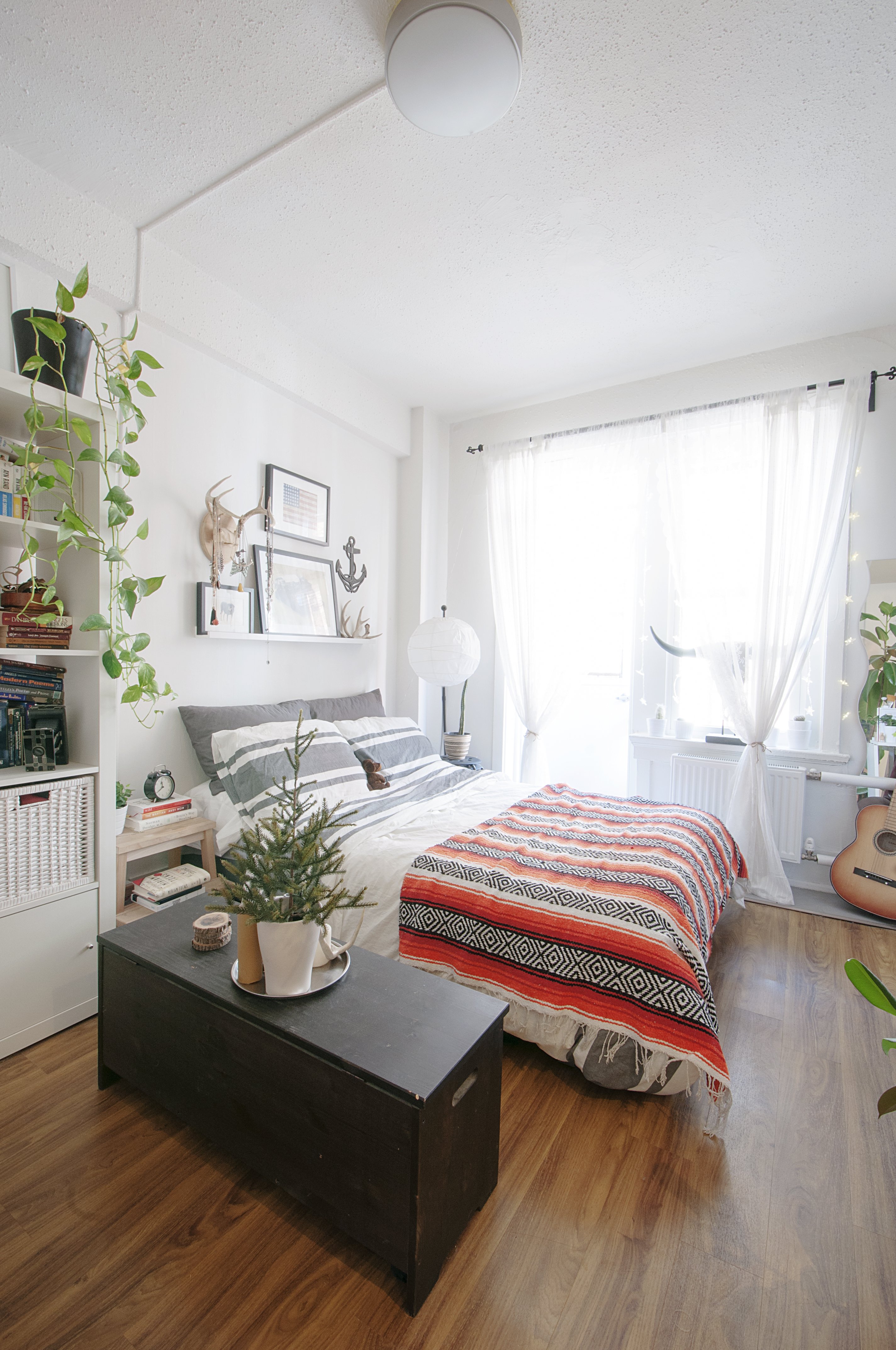 5 Ways to Lay Out a Studio Apartment | Apartment Therapy