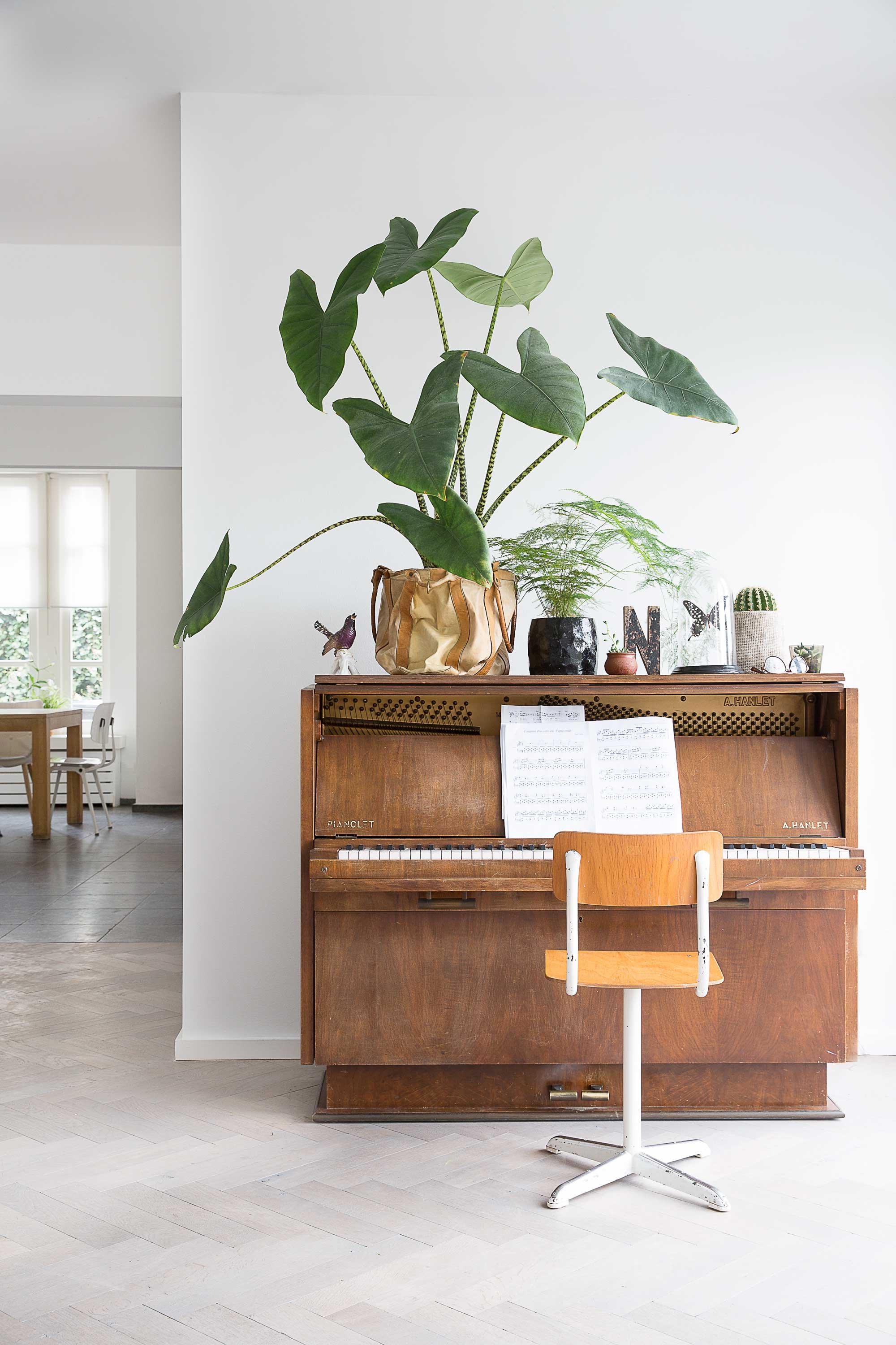 13 Ways To Decorate Around A Piano Apartment Therapy
