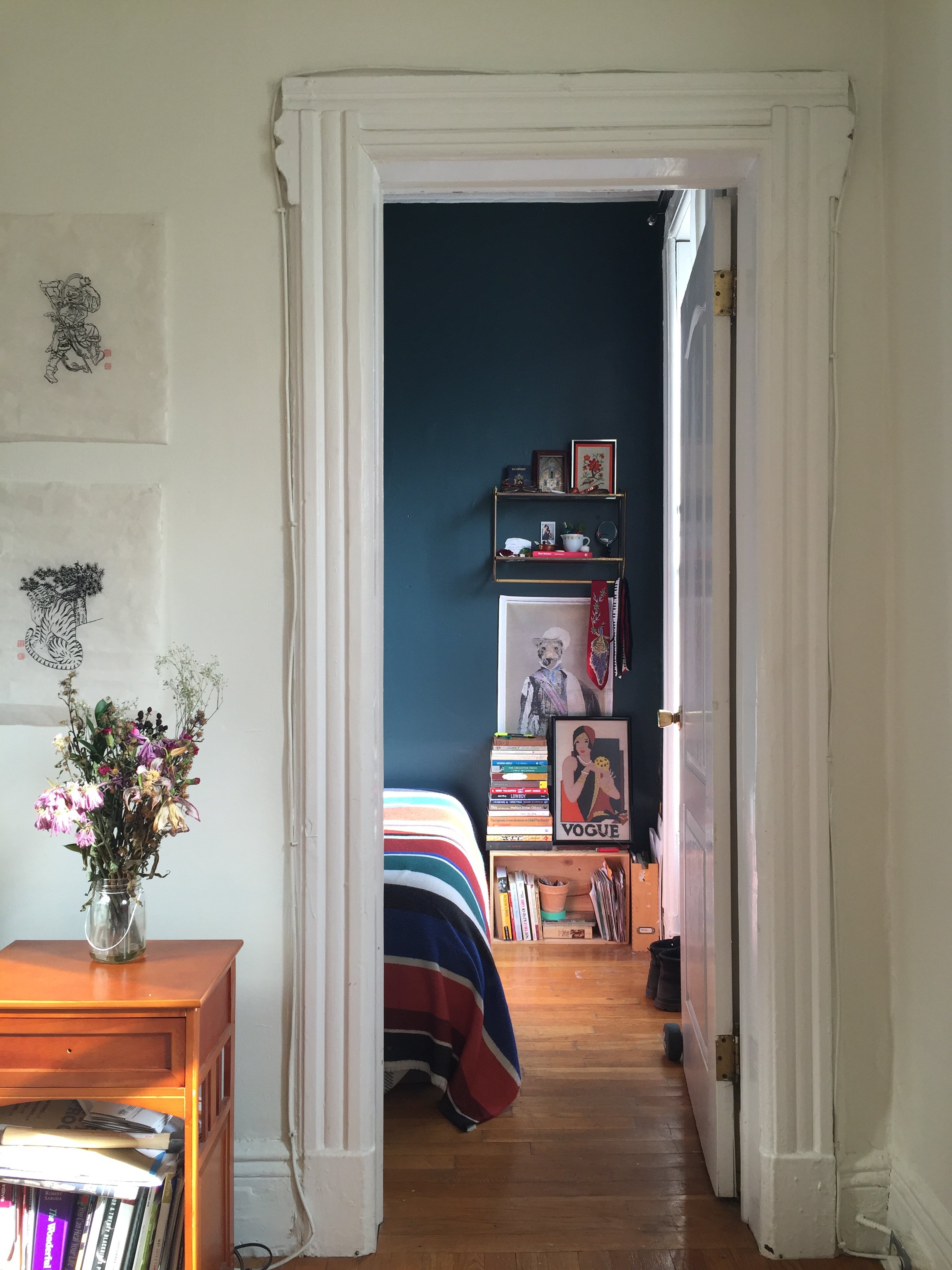 A Tiny Bold And Dark Blue Brooklyn Bedroom Apartment Therapy A Tiny Bold And Dark Blue Brooklyn