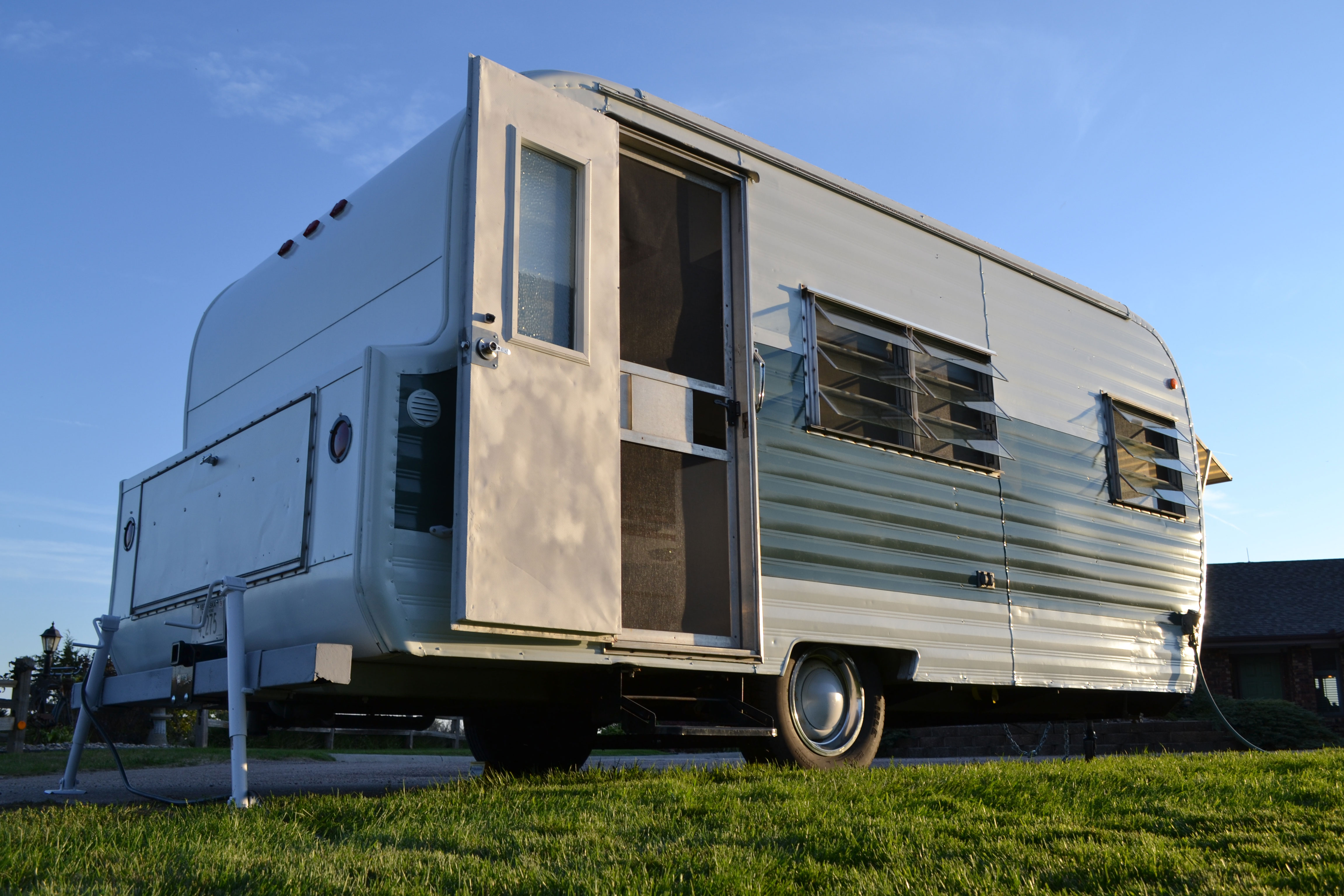 House Tour A Shares 120 Square Foot Trailer Apartment House Tour A Shares 120 Square Foot Trailer Apartment Therapy