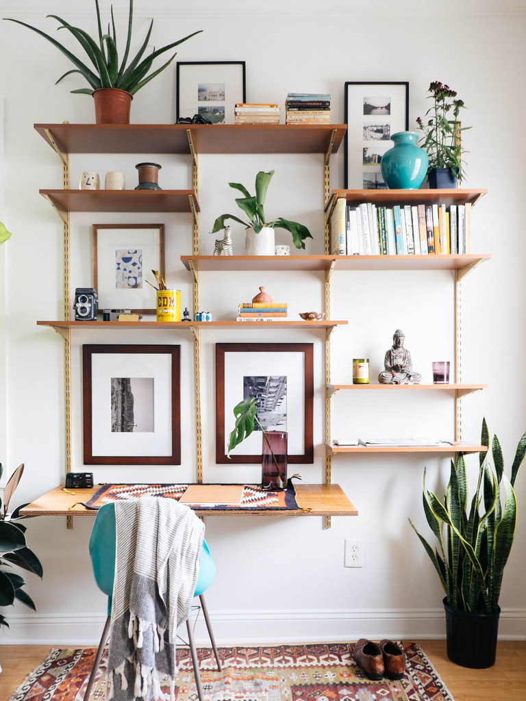 Wall Mounted Shelving Unit Modular Shelving System With 4 Solid Wood Shelves  and Heavy Duty Shelf Brackets 