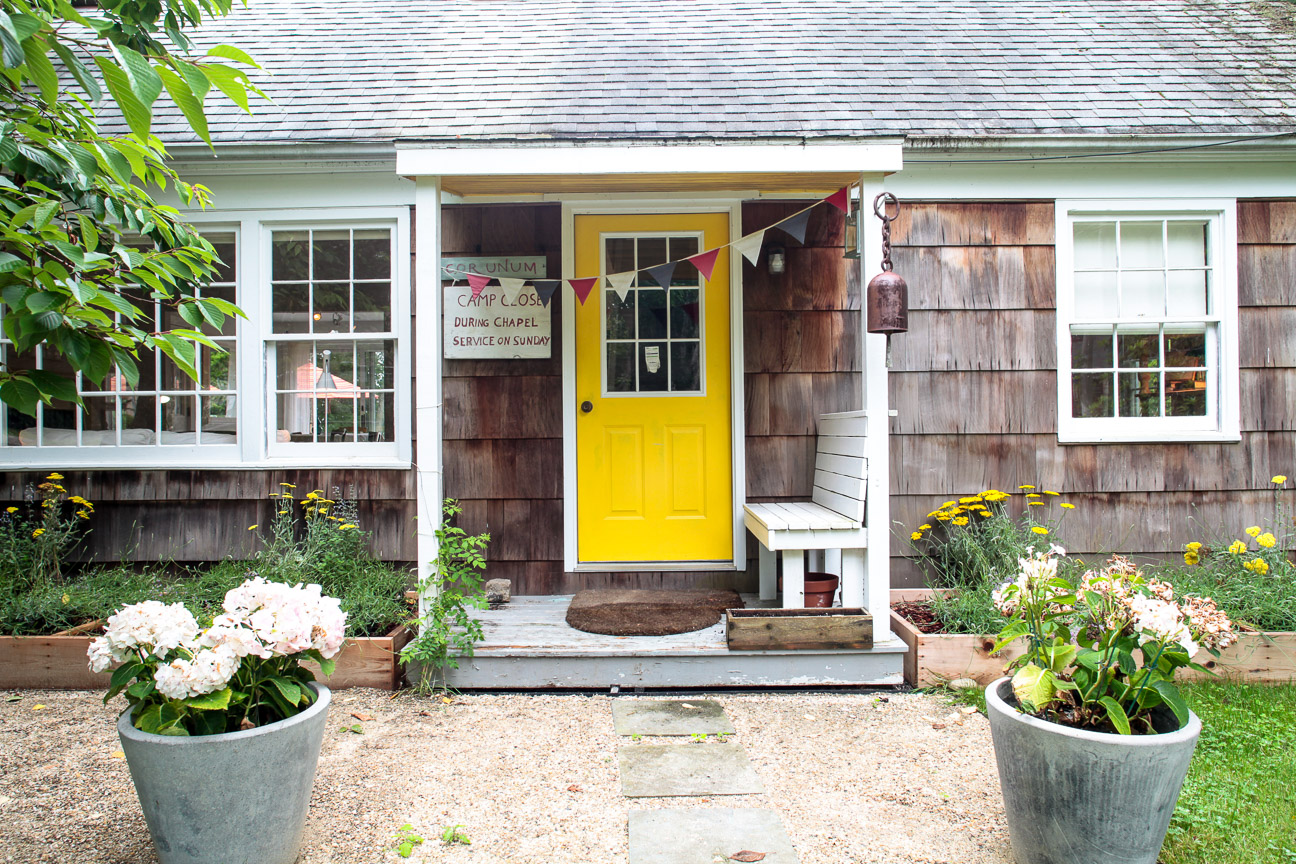 トップス house on the hill L/S Tee yellow flower Honey, I Tore Down The House! | Apartment Therapy