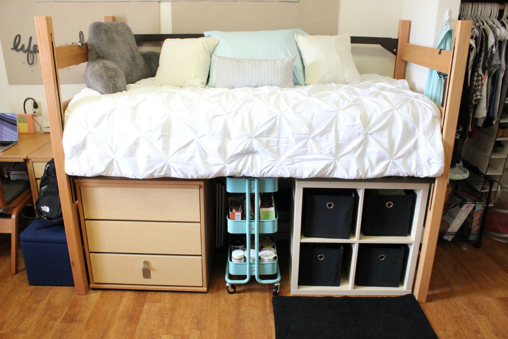 A Dozen Tips For A Super Organized Dorm Room Apartment Therapy