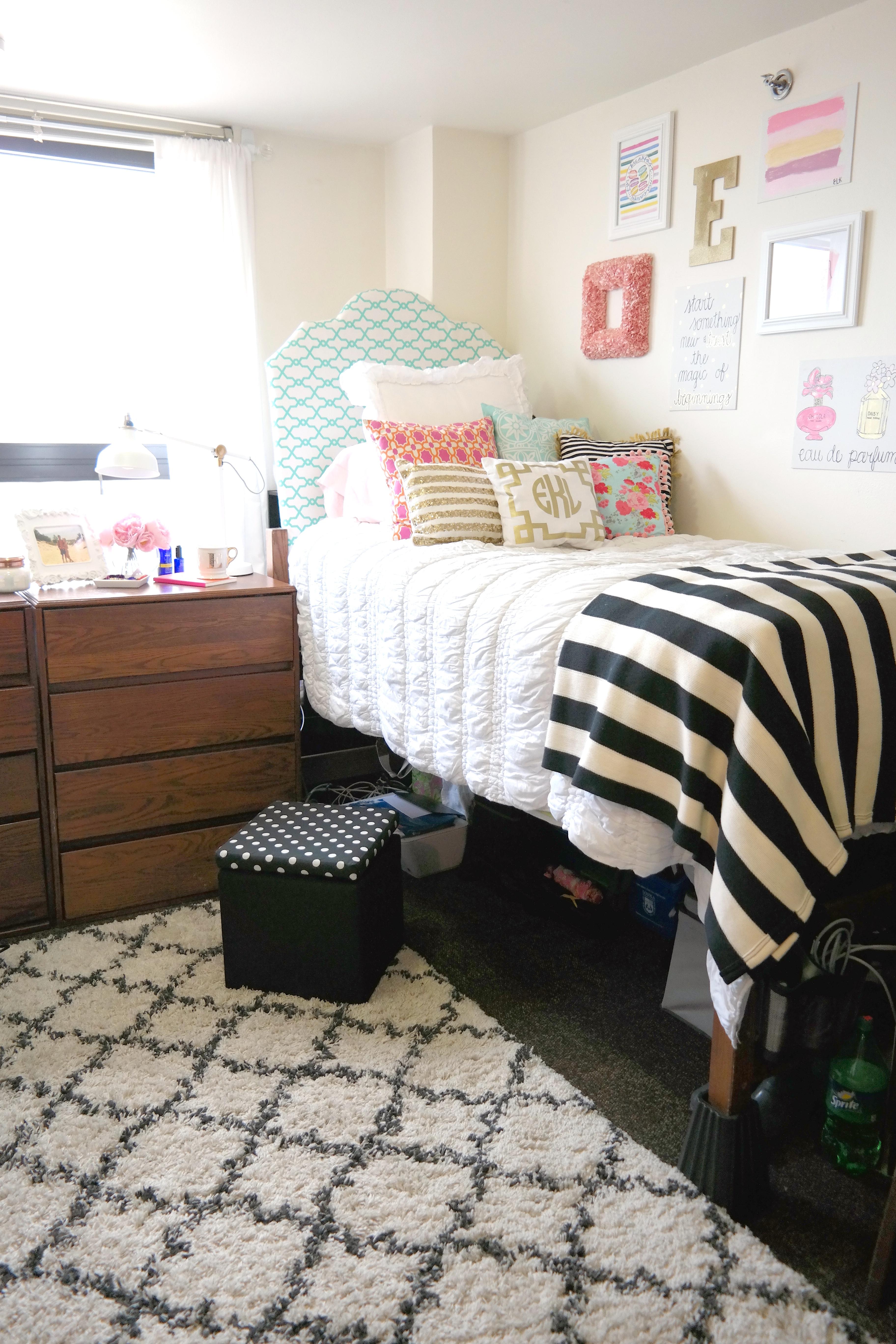 A Dozen Tips For A Super Organized Dorm Room Apartment Therapy