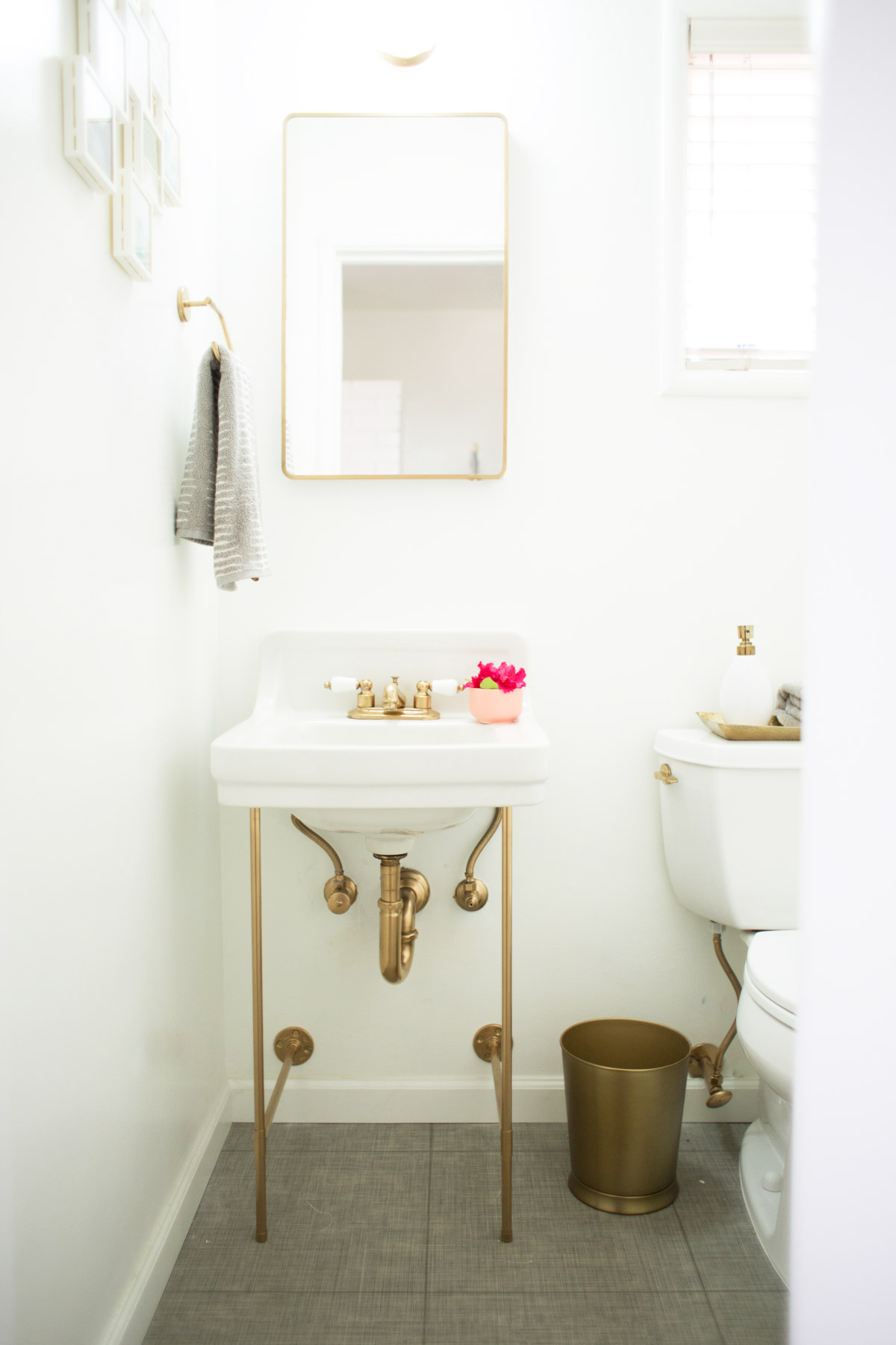 Pedestal Sink DIY Storage Inspiration