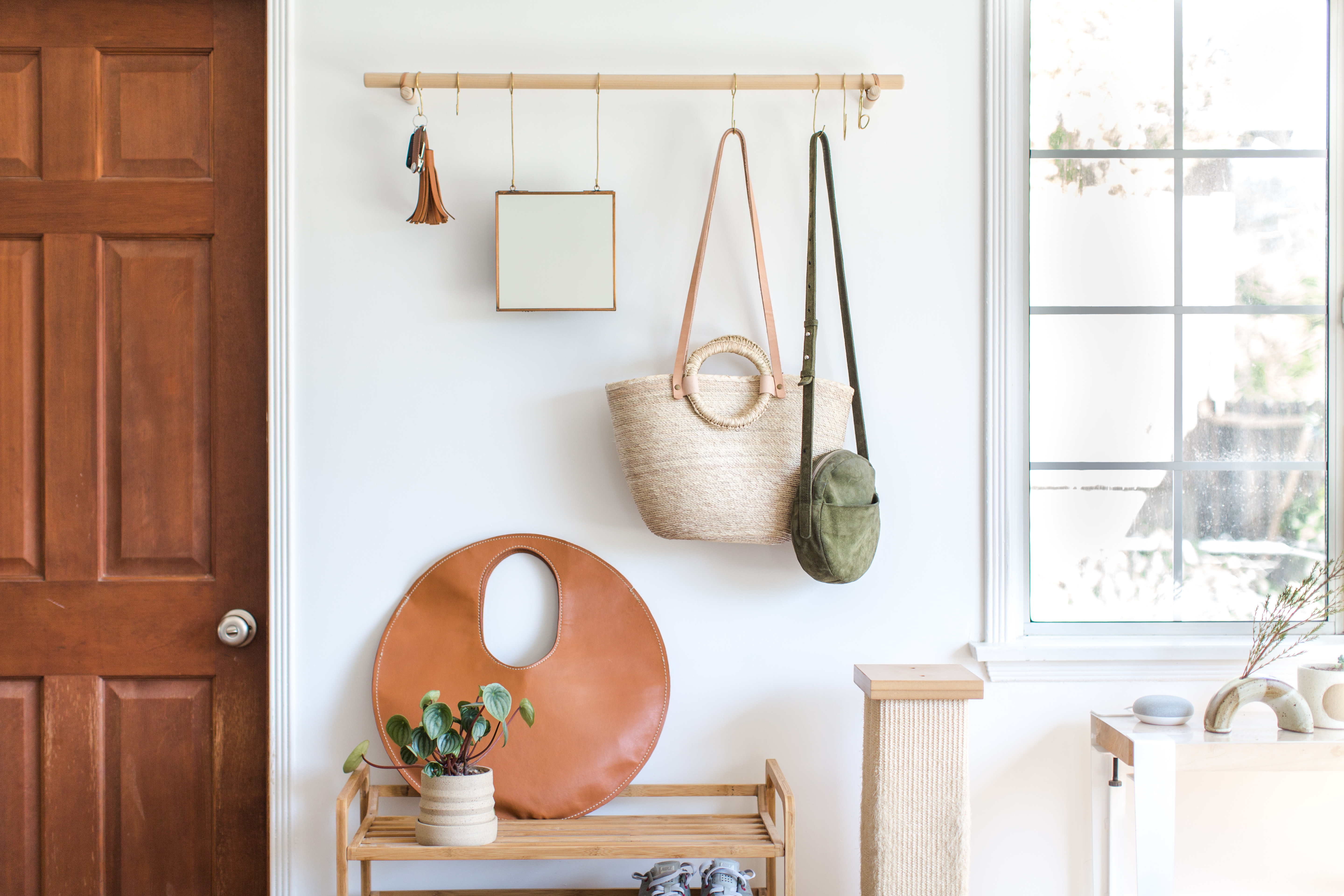 25 Stylish And Smart IKEA Hacks For Your Entryway - DigsDigs