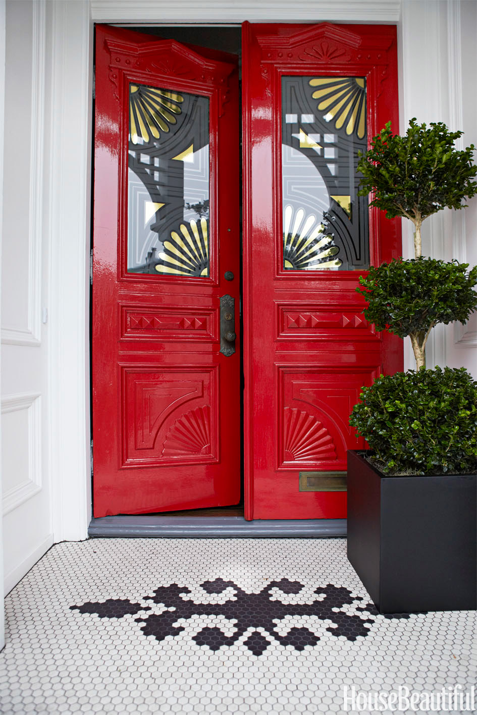 Surprising Stenciled Surfaces That Look Like A Million Bucks Surprising Stenciled Surfaces That Look Like A Million Bucks Apartment Therapy