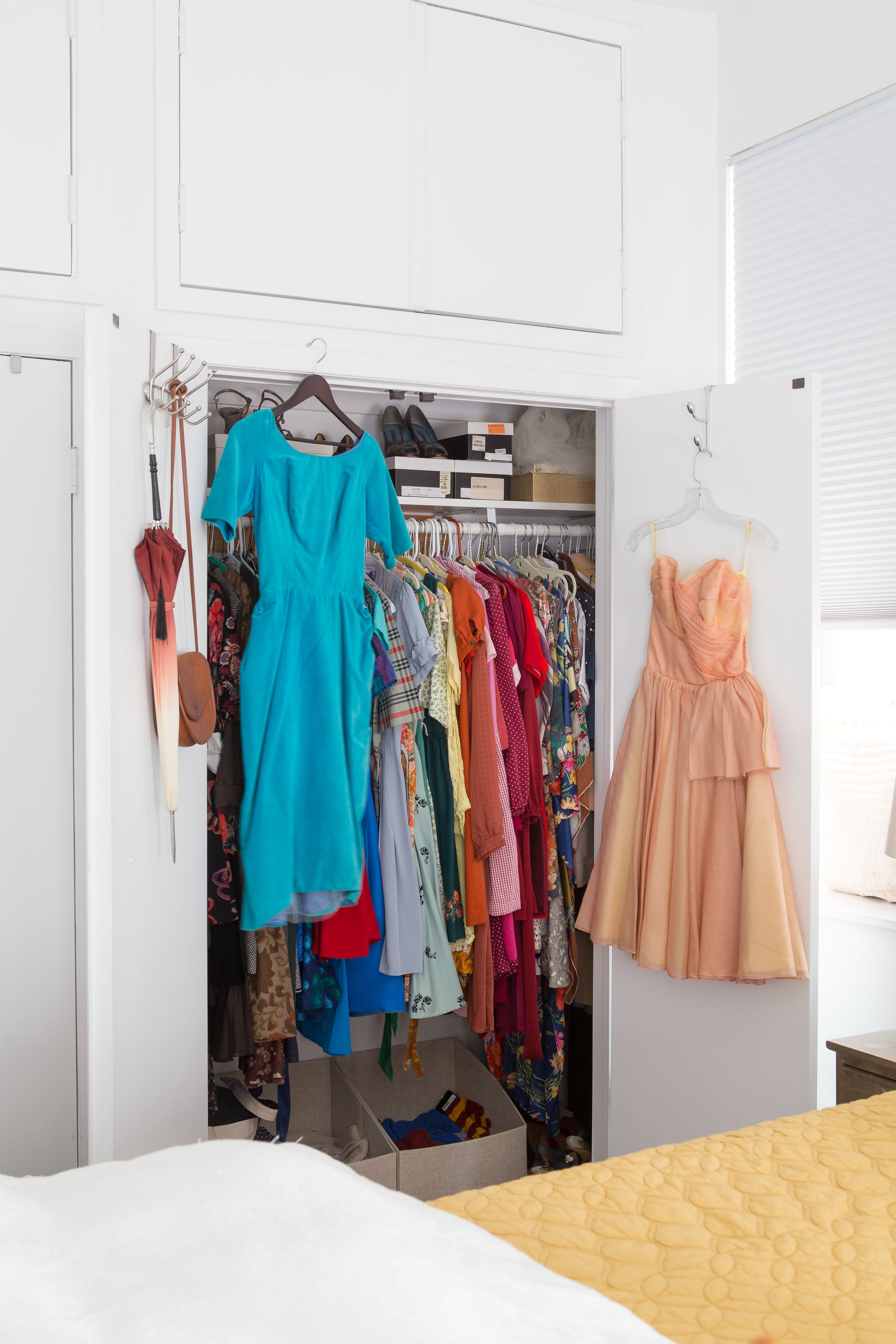 Tips for Cleaning Out Your Closet - Thrifty Pineapple