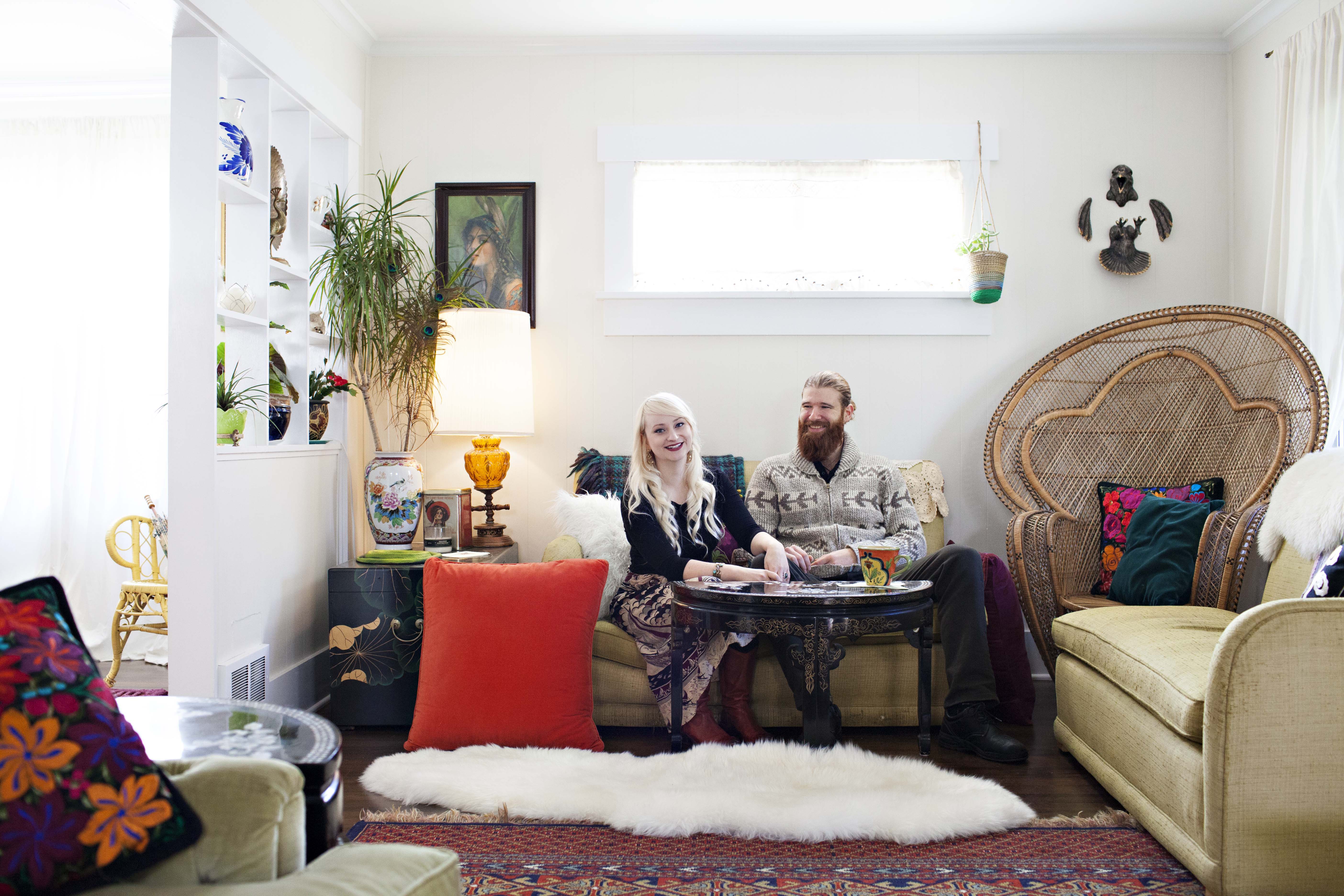 A Vintage Lover S First Home Apartment Therapy A Vintage Lover S First Home