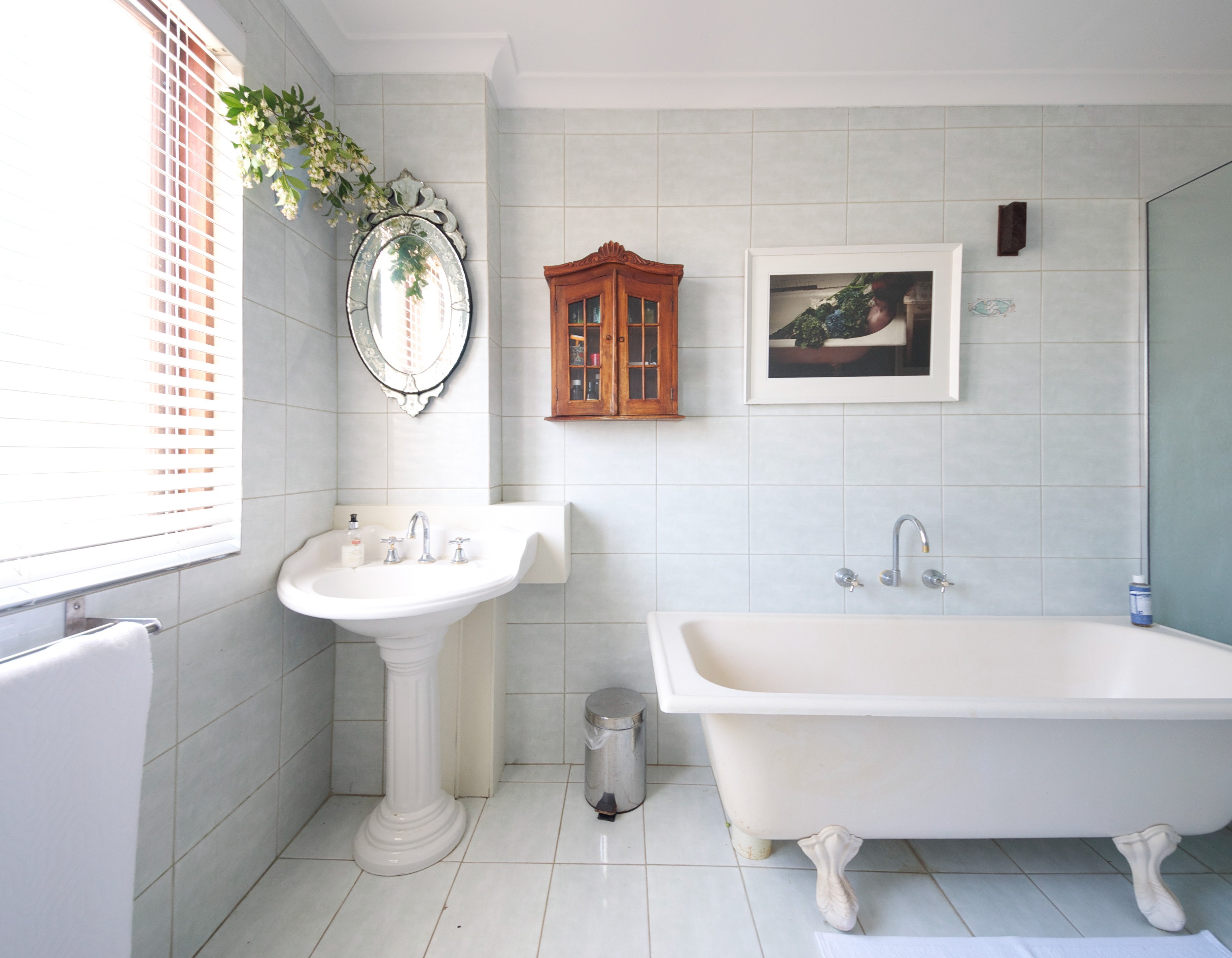 20 Small Bathroom Storage Ideas That Will Crush Your Clutter, Organize &  Declutter