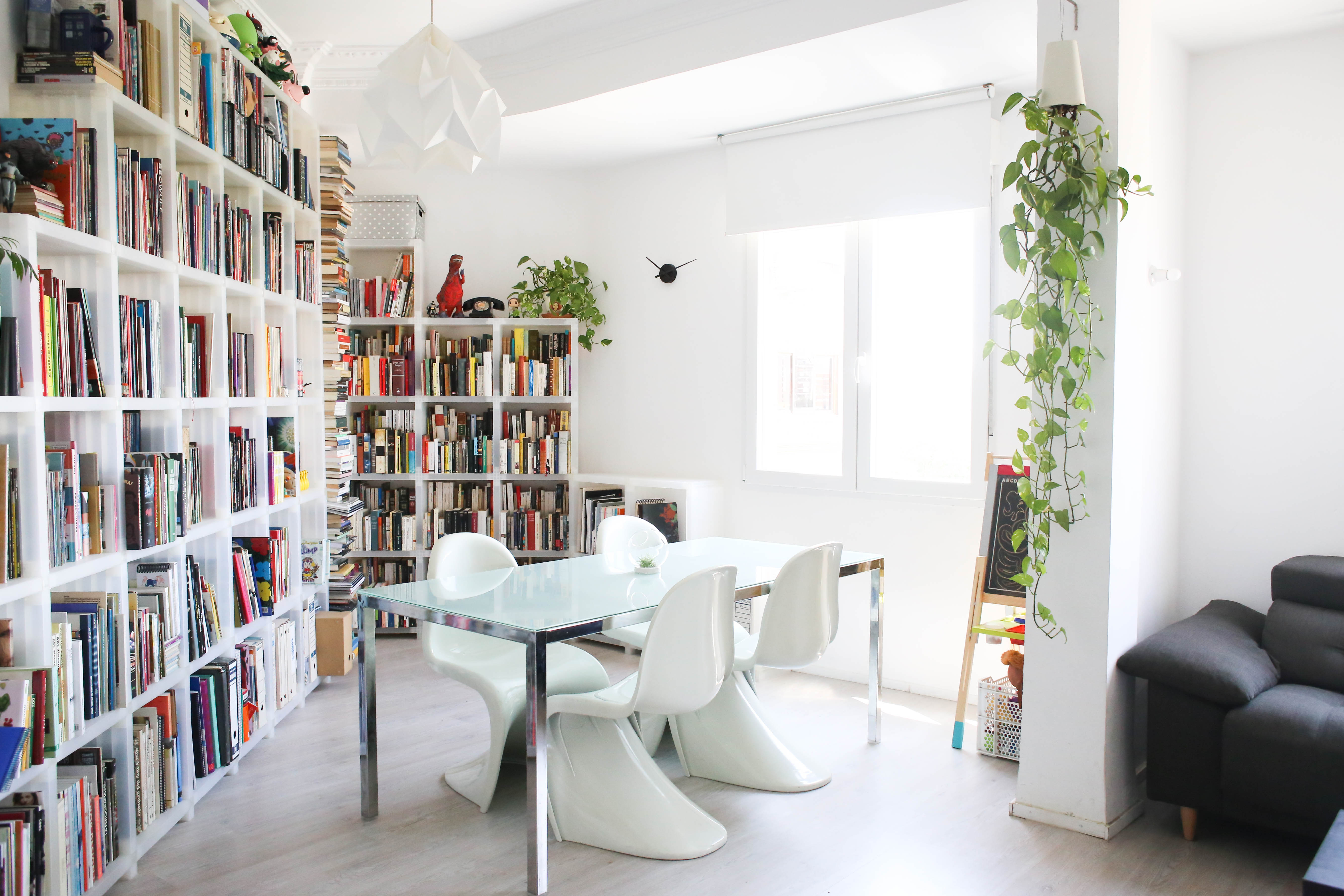 Timeless Table Design Our 8 Favorite Parsons Tables Apartment