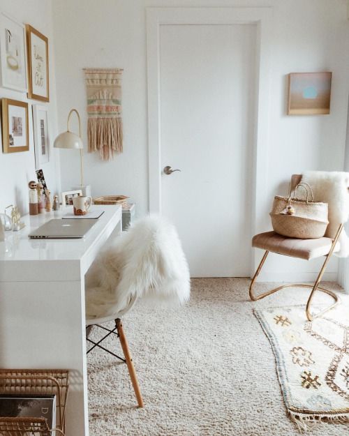 decorating a beige apartment