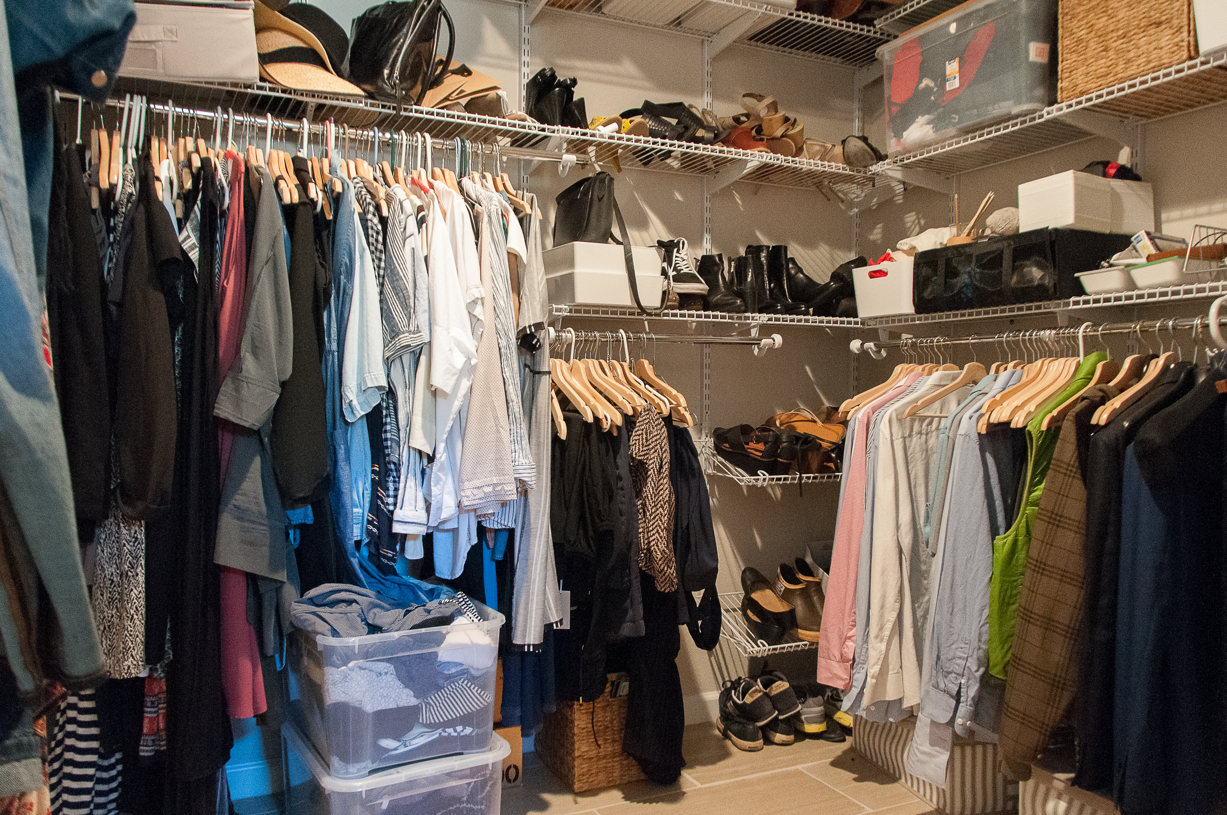 How I reorganized a walk in closet with wire racks. - Cribbs Style