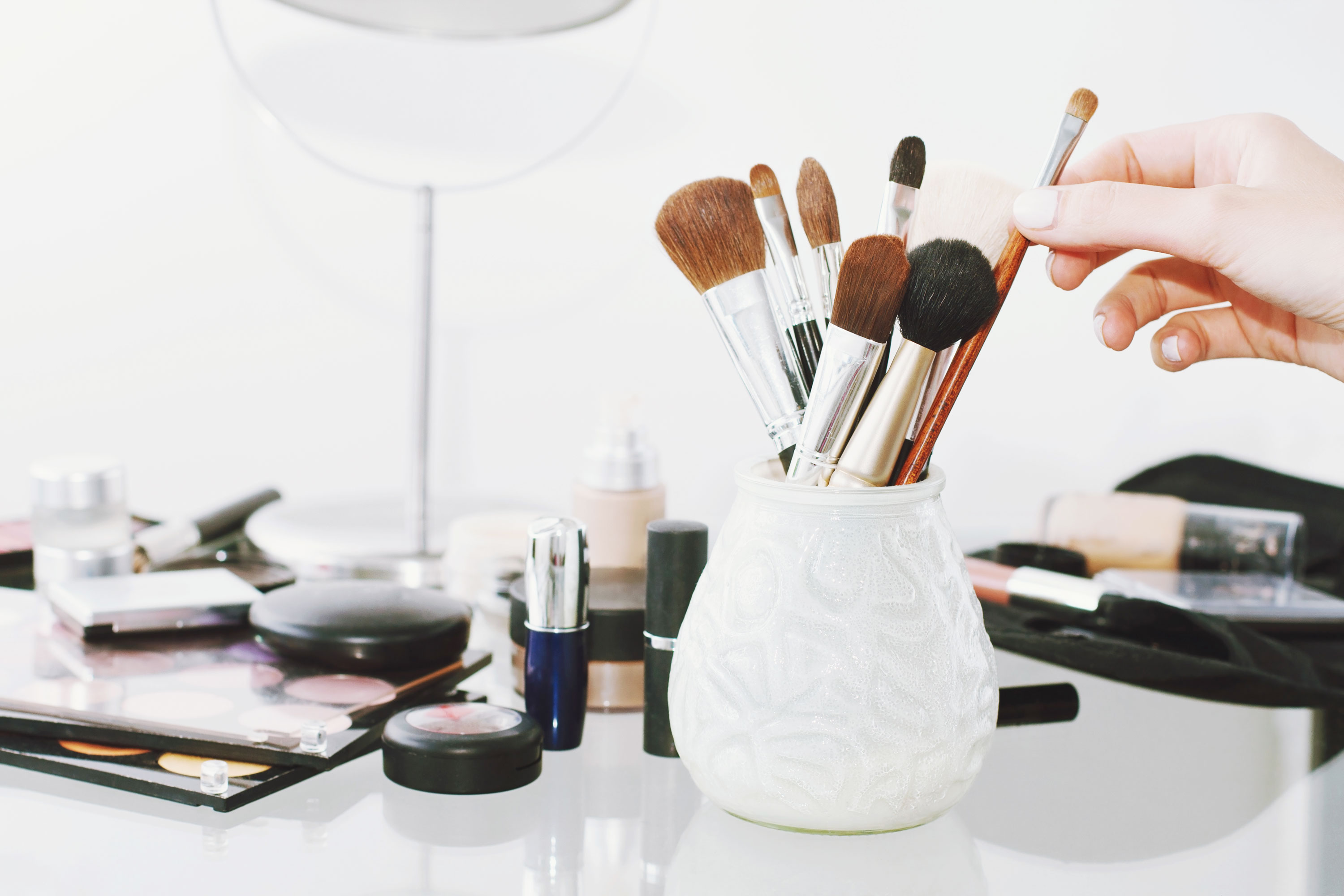 DIY Makeup Brush Cleaner - Liz Marie Blog