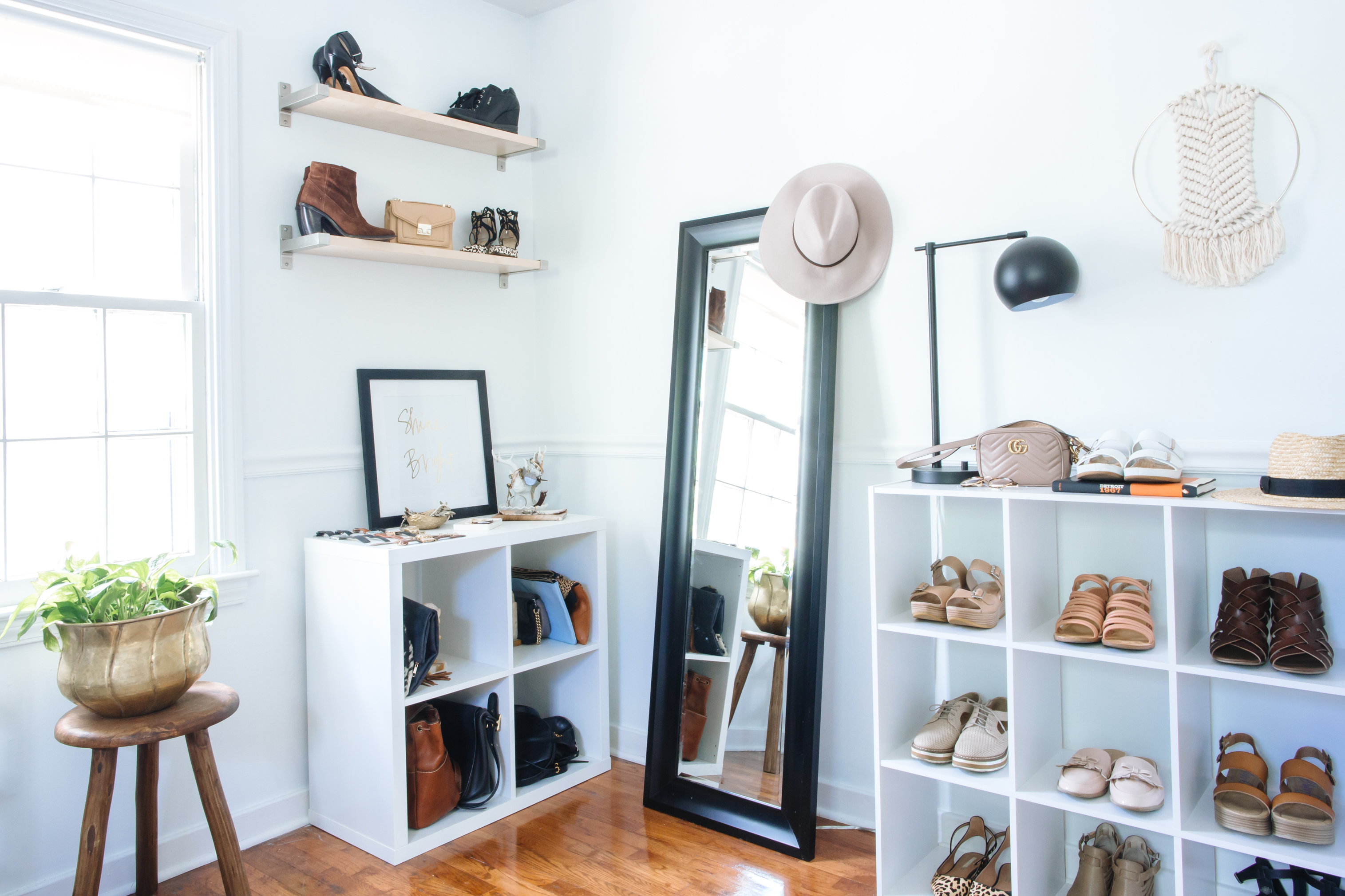 Those hanging shoe racks are great for storing cleaning supplies (and keeps  them away from the kids). : r/LifeProTips