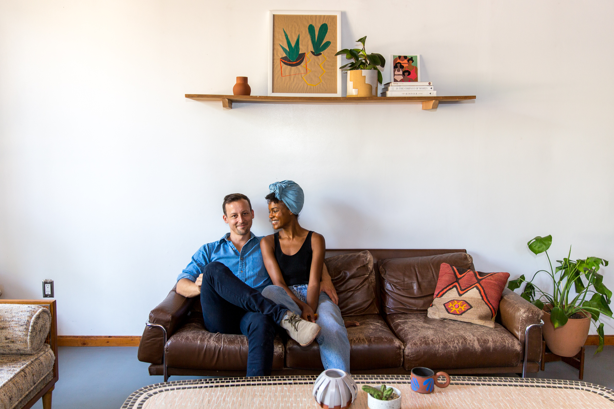 House Tour A Ceramicist Designer S California Cabin Apartment Therapy