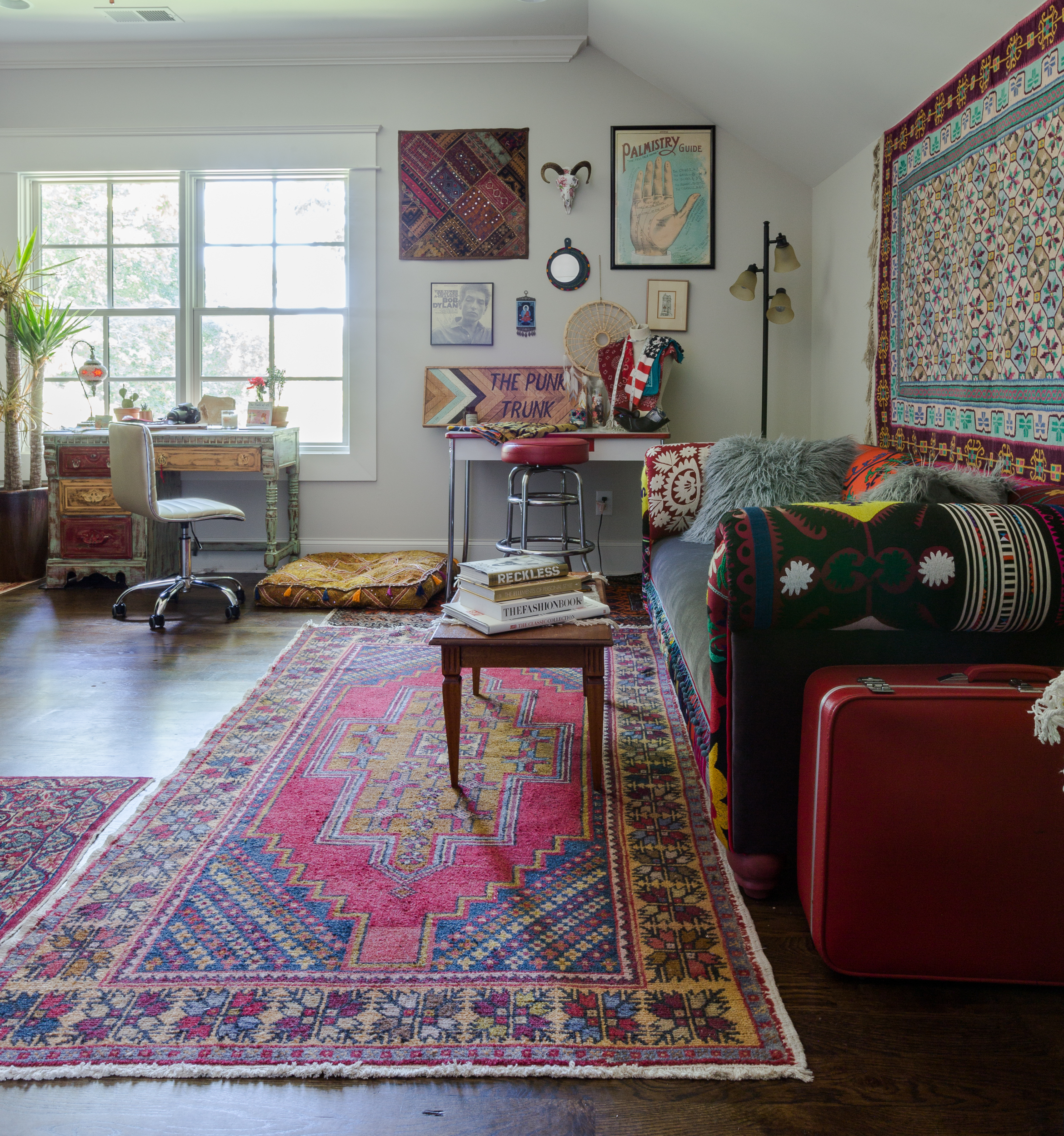House Tour A Colorful Musical Nashville Home Apartment Therapy