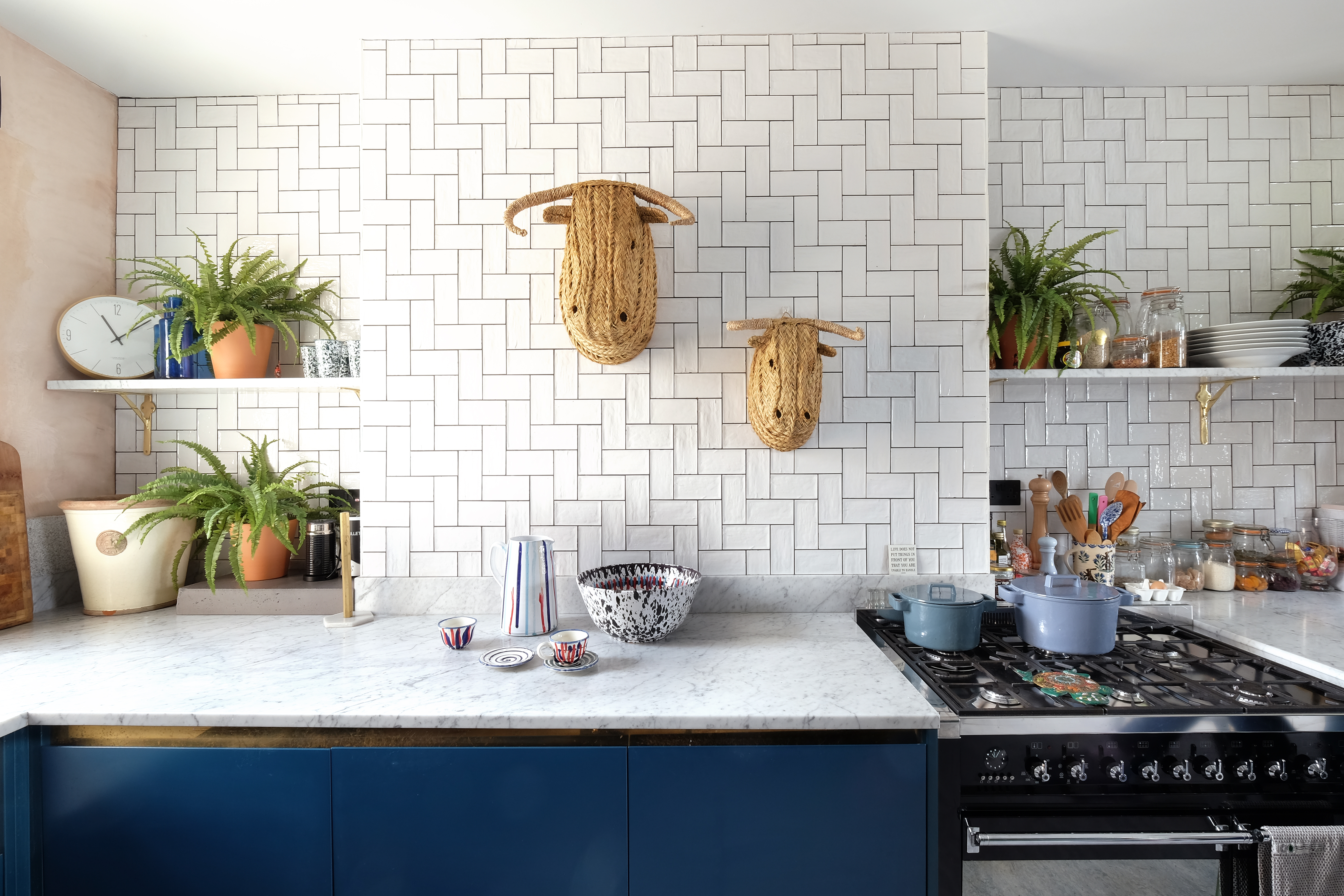 Basic White Tile Kitchen Backsplash Inspiration Apartment Therapy