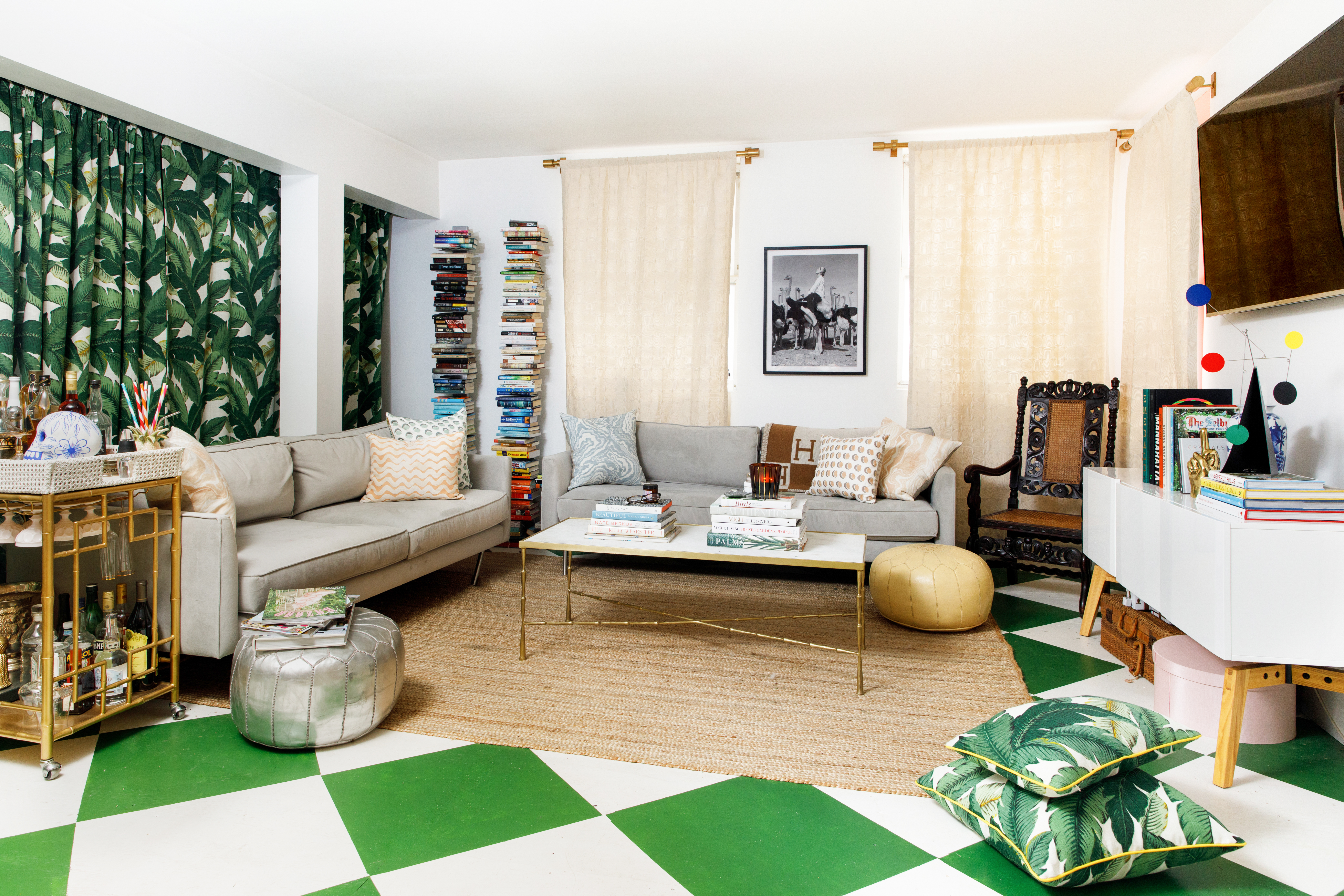 These Living Rooms Make Us Want Matching Sofas Apartment Therapy