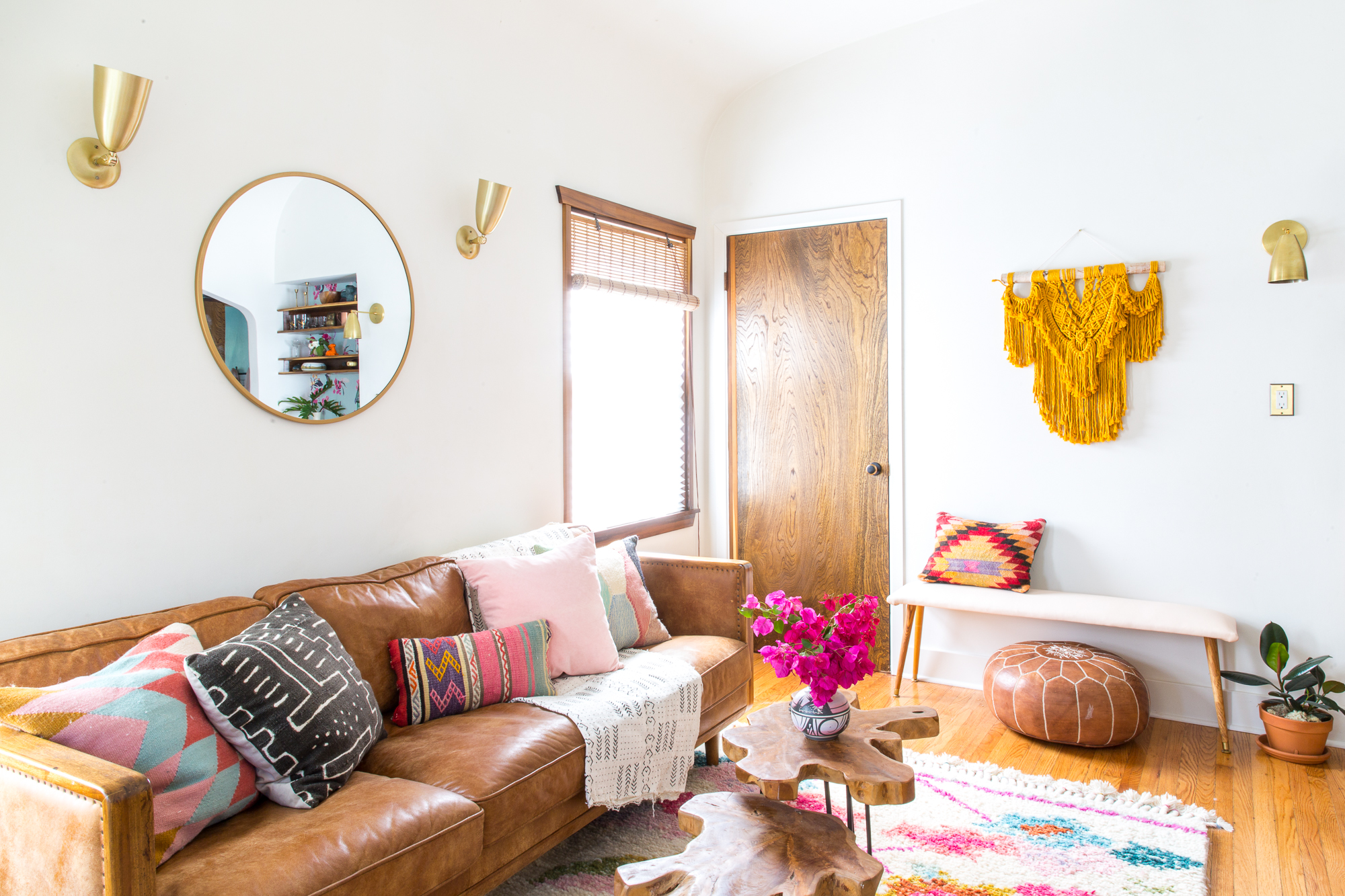 Boho Living Room With Brown Leather Couch Ideas | www.resnooze.com