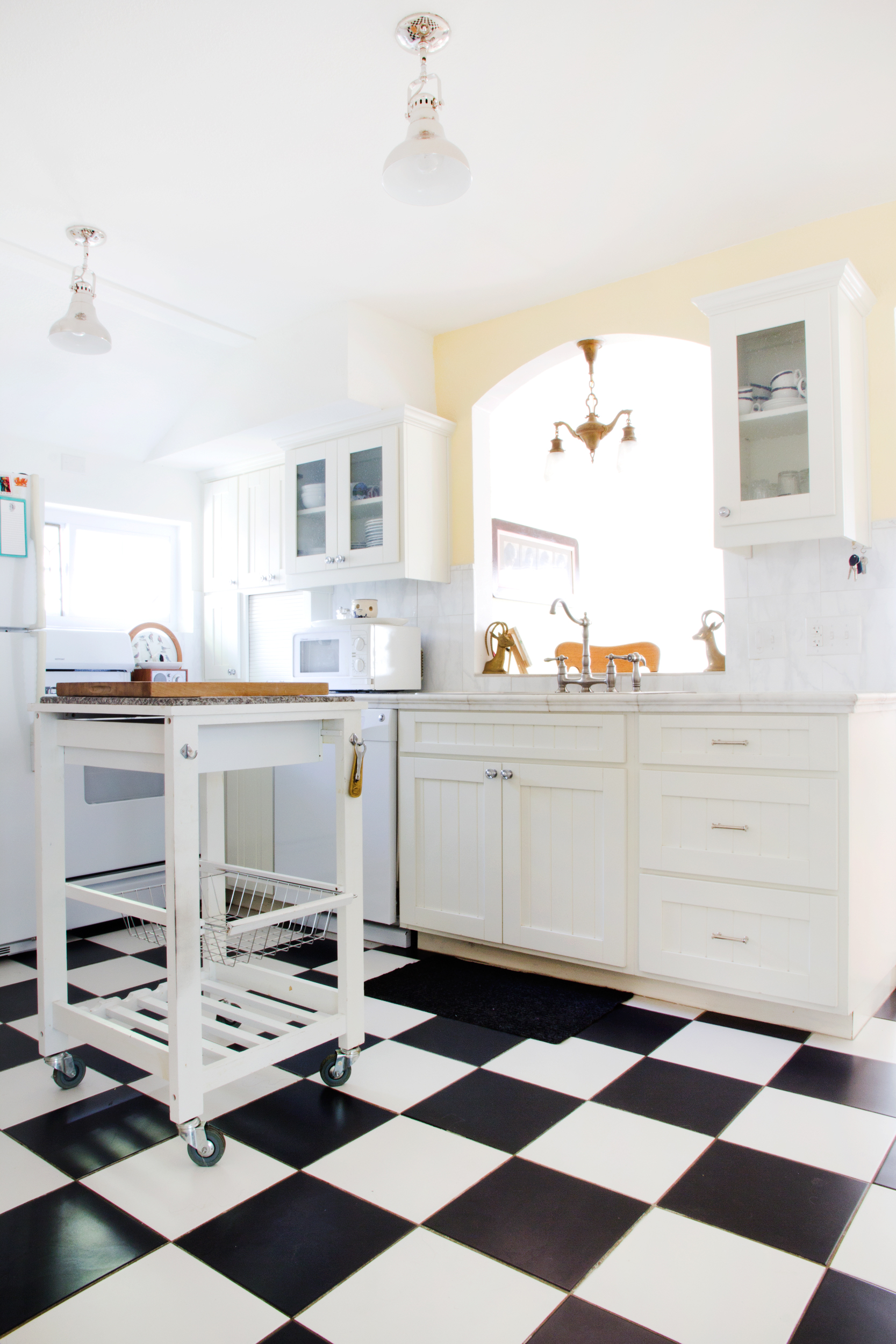 7 Easy Diy Kitchen Island Ideas How To Build A Kitchen Island Apartment Therapy