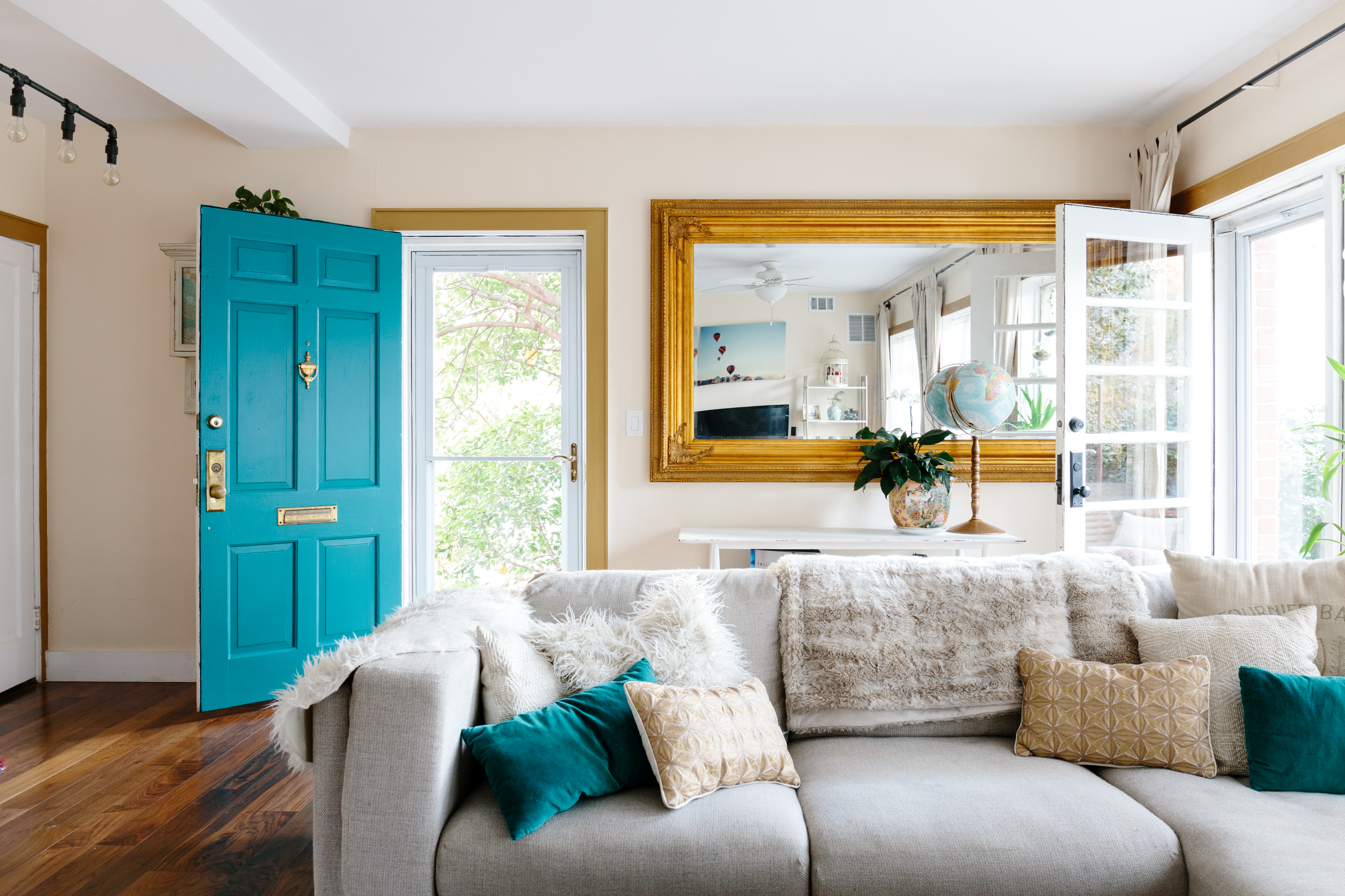The Best Colors To Paint Your Front Door Apartment Therapy Designers Reveal The Best Colors To Paint Your Front Door
