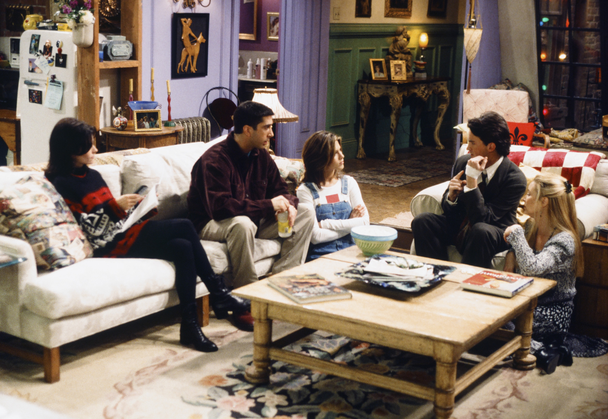 You Can Now Stay At The 'Friends' New York City Apartment For $19.94 Per  Night