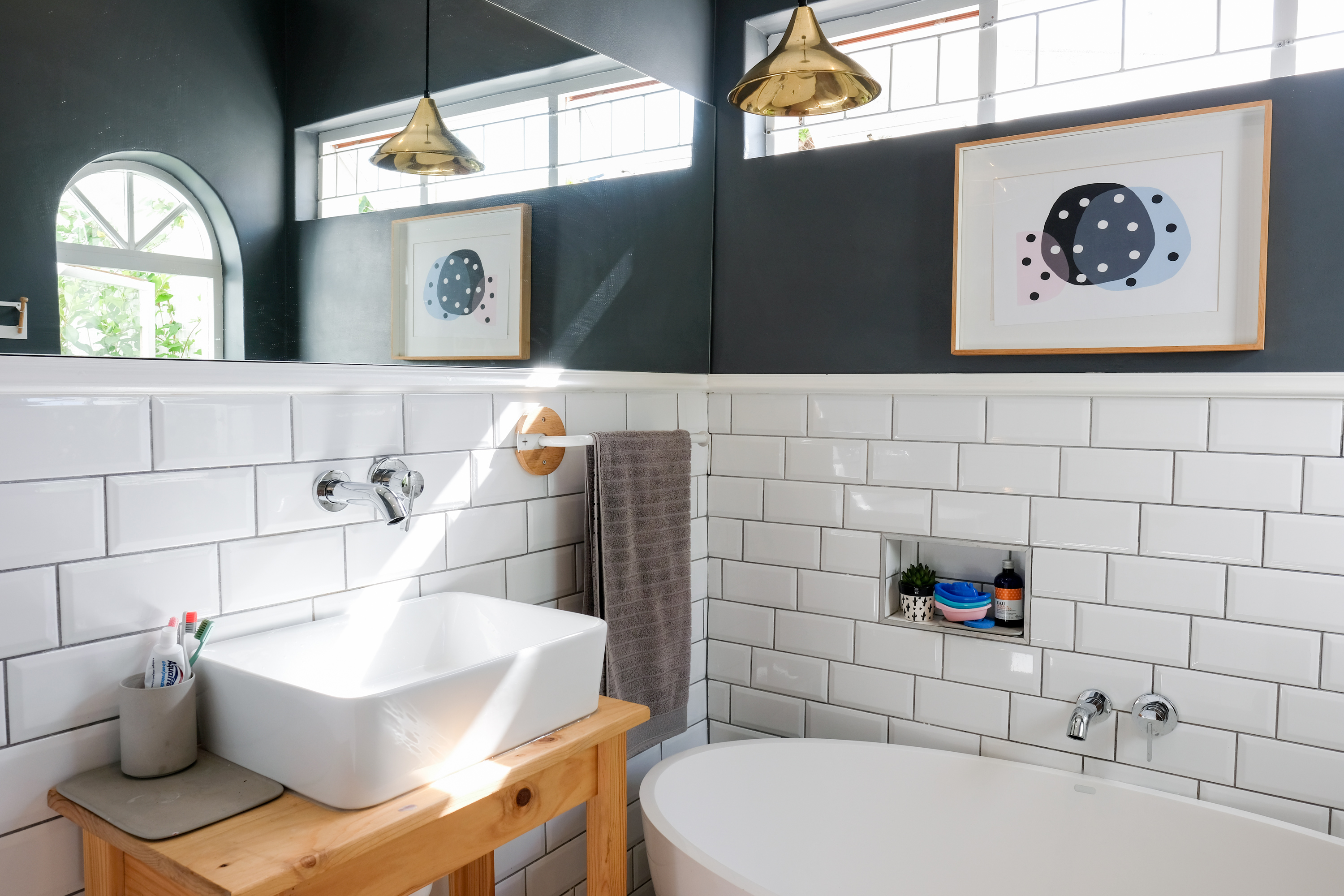 30 Small Bathroom Storage Design, Industrial Floating Shelves Bathroom Designs 2018