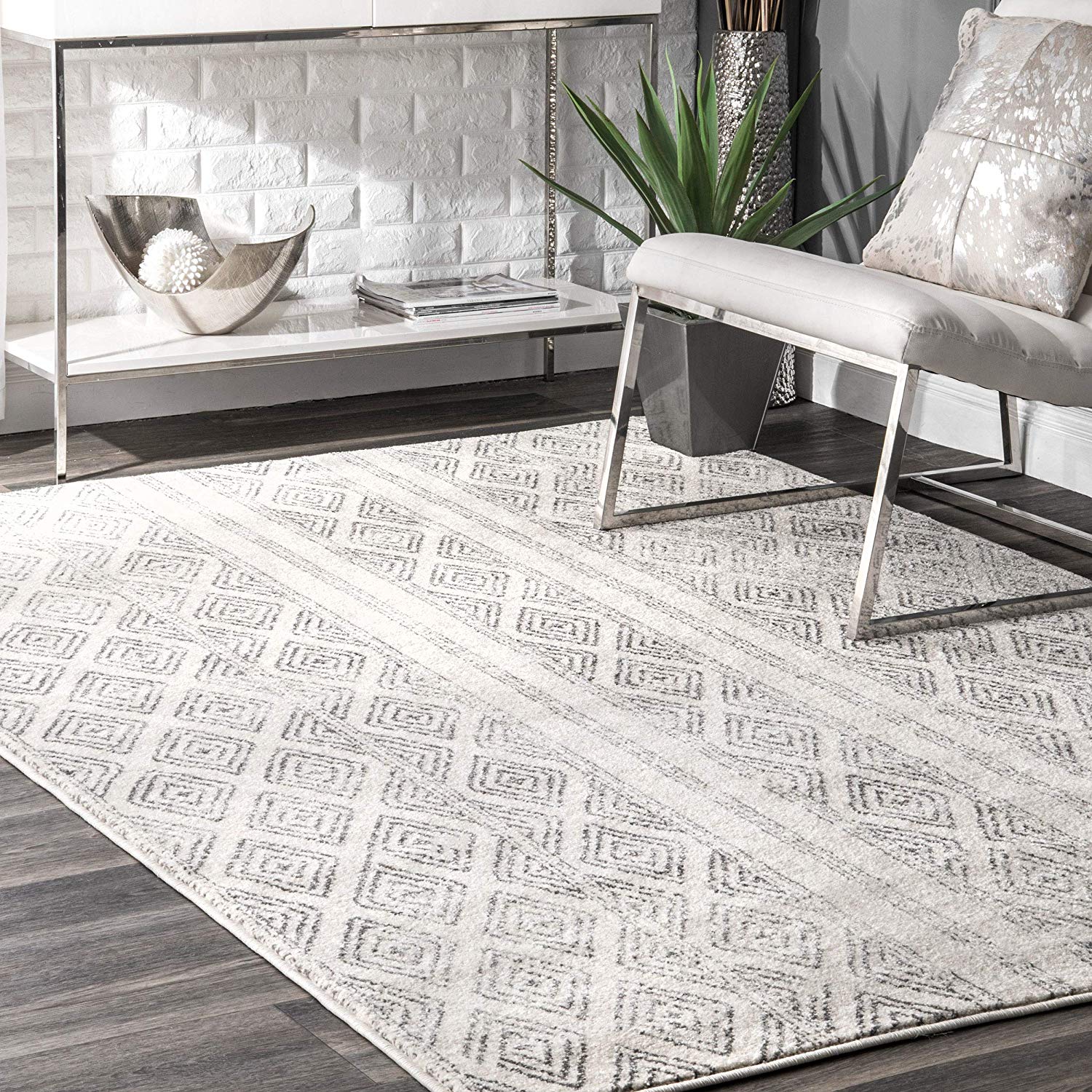 Area Rugs On Affordable Apartment Therapy