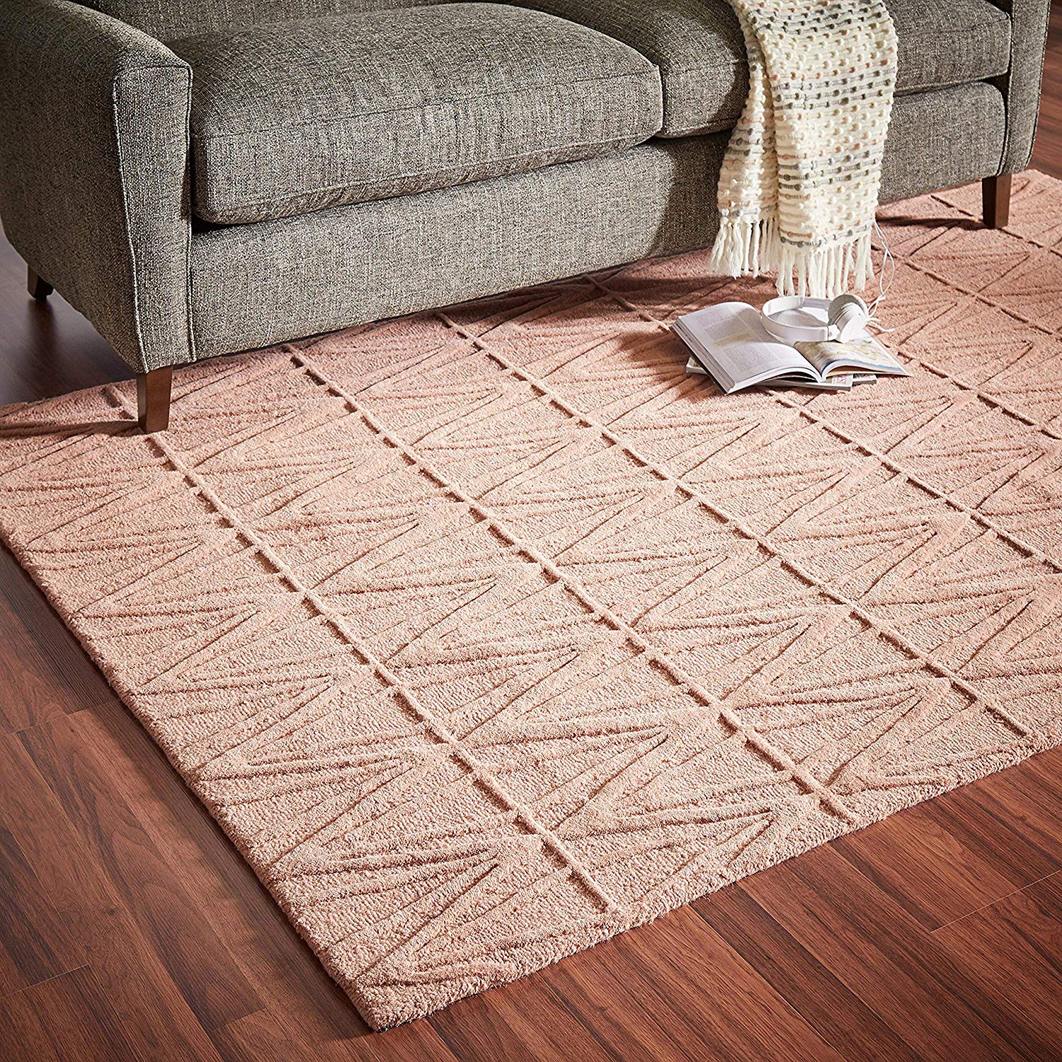 Area Rugs On Affordable Apartment Therapy