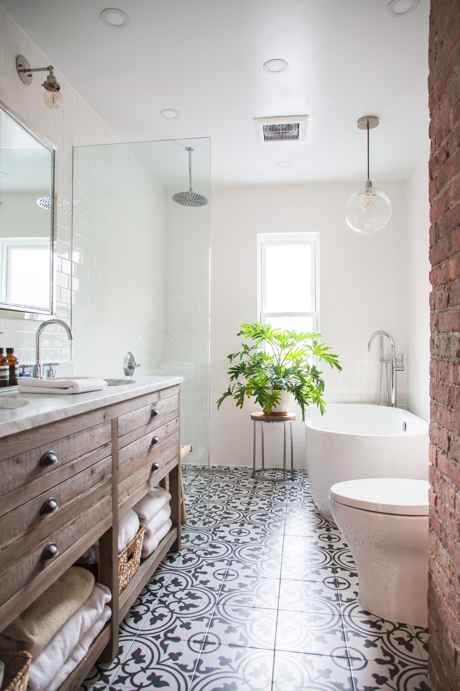 rain-shower-head-ceiling-vs-wall-shelly-lighting