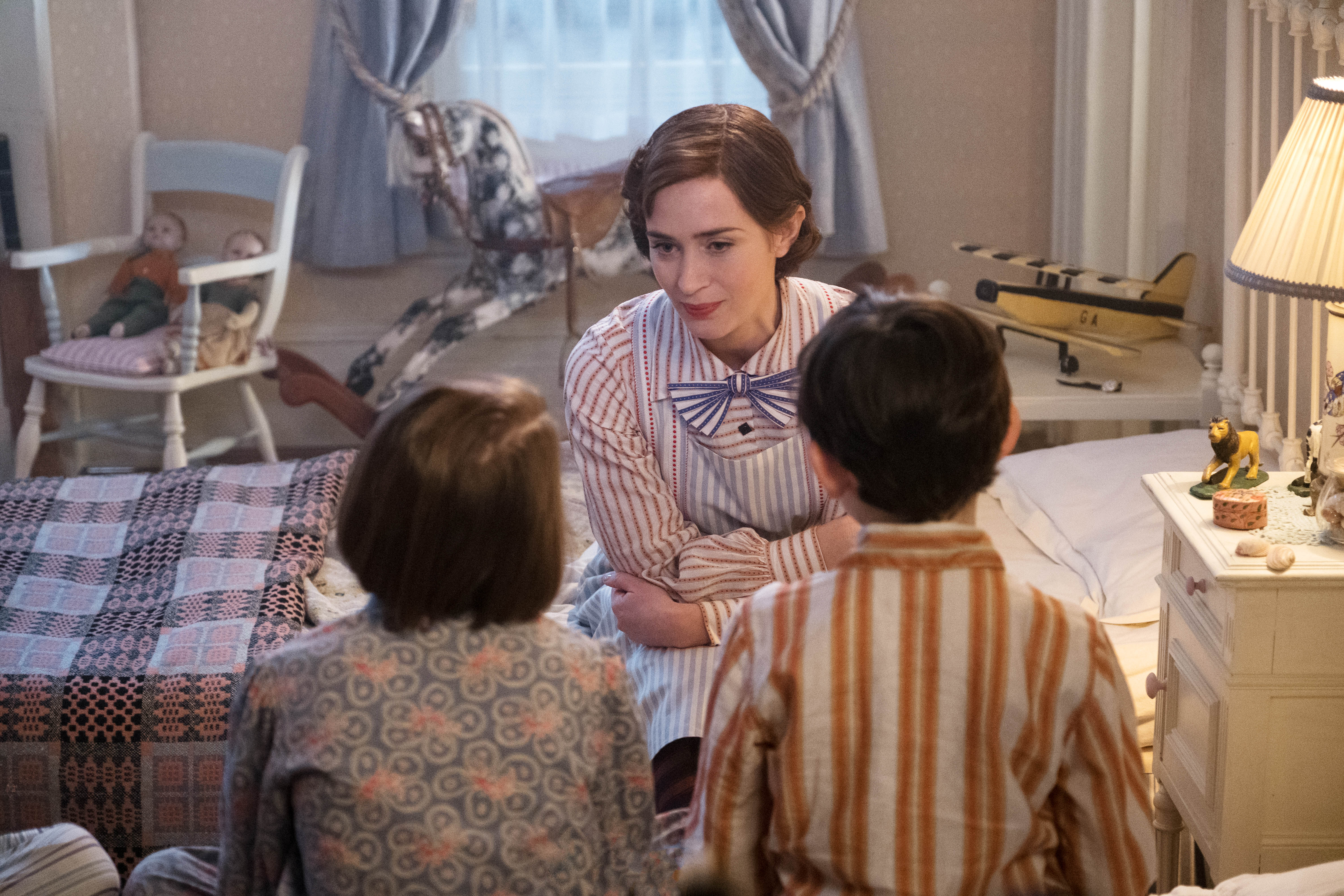 Mary Poppins Returns Set Design Decor Apartment Therapy