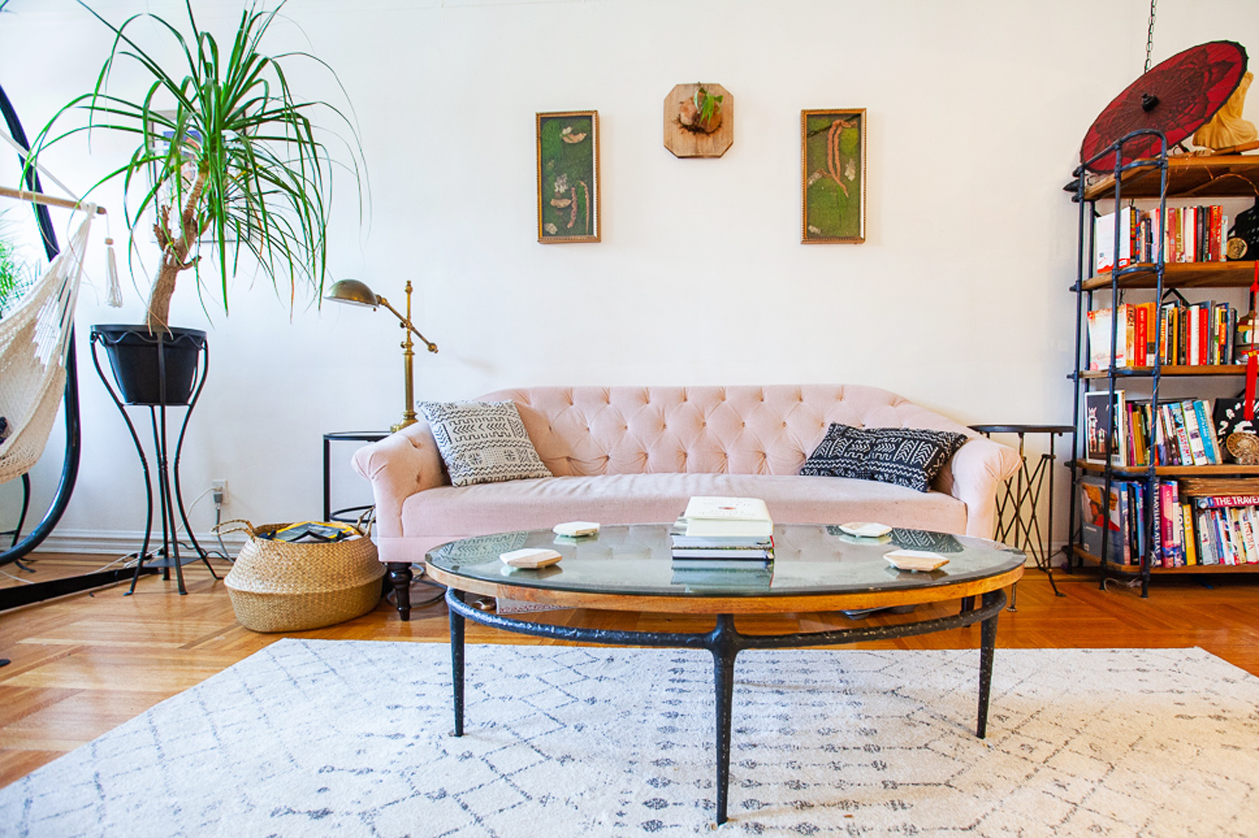 Gothic Jungalow Style Nyc Apartment Rental Photos