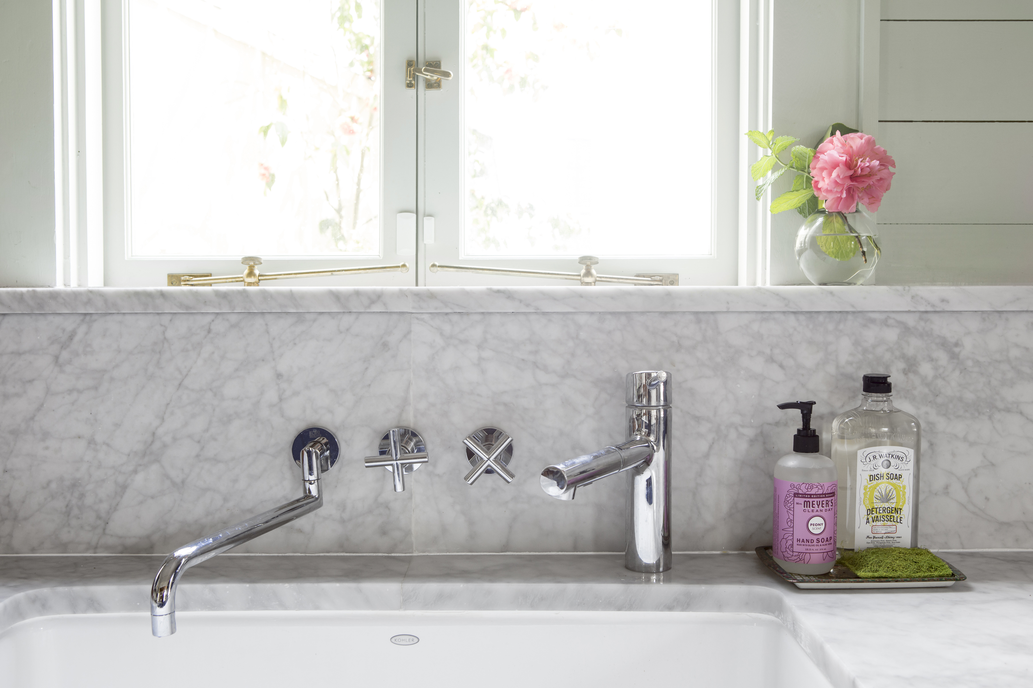 Drillbrush's Guide to Keeping Your Bathroom Spotless and Clean