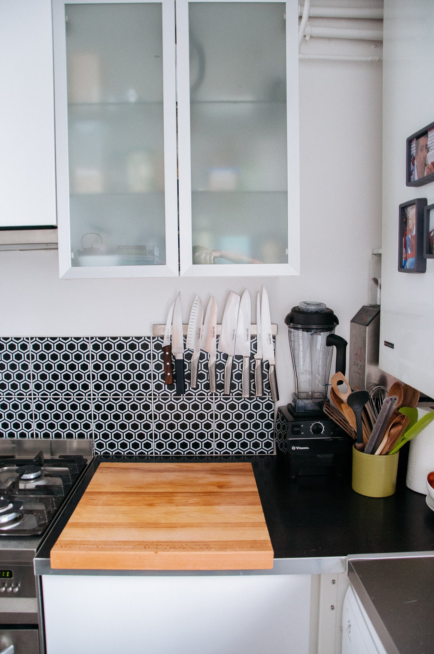 This Quick Trick Will Tell You If Your Cutting Board Is Too Small (It's a  Big Problem)