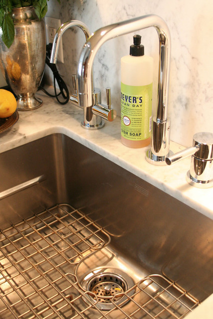 Should You Replace Your Rental Kitchen Sink Faucet?