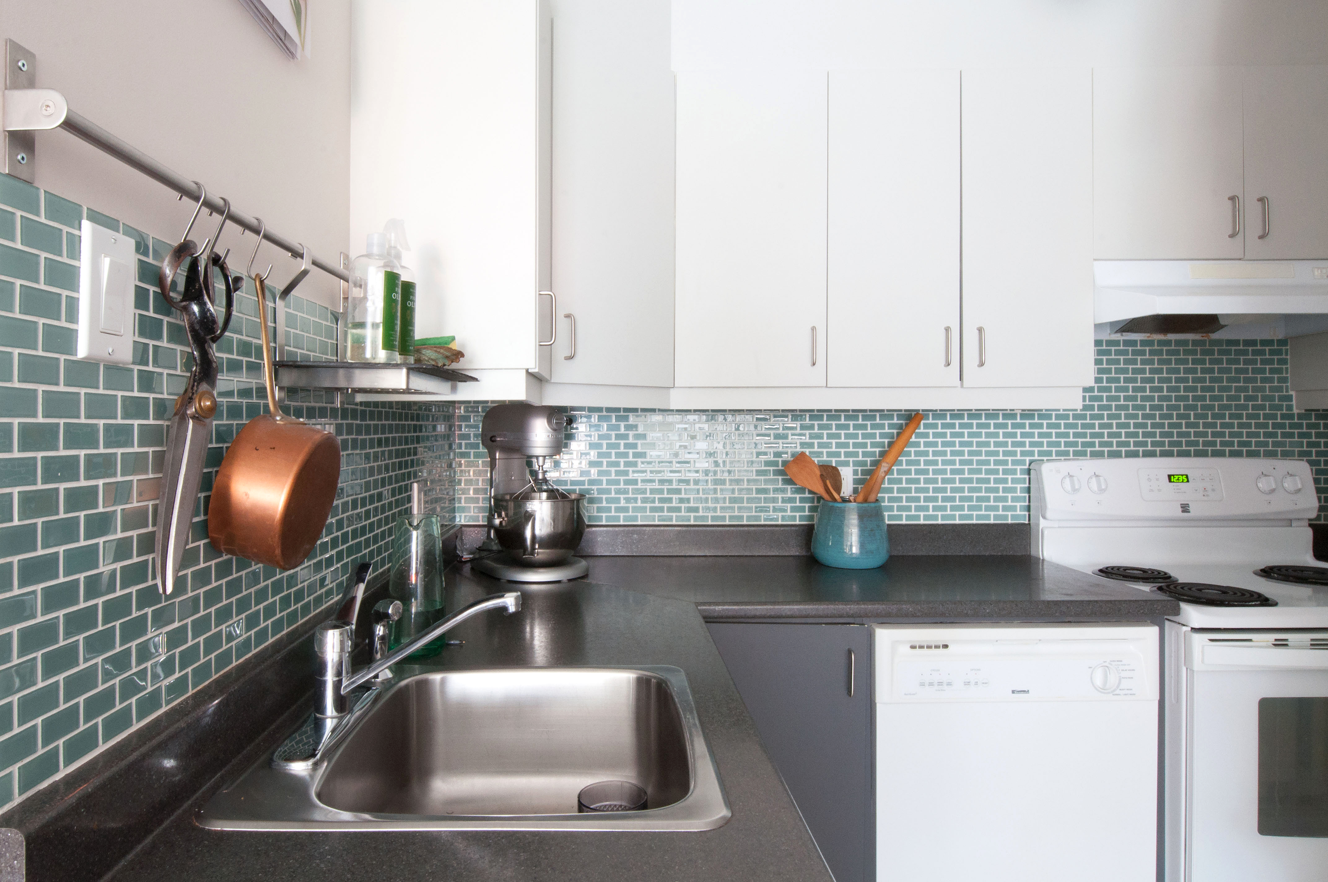 What To Look For When Buying Kitchen Cabinet Hardware — Toulmin Kitchen &  Bath