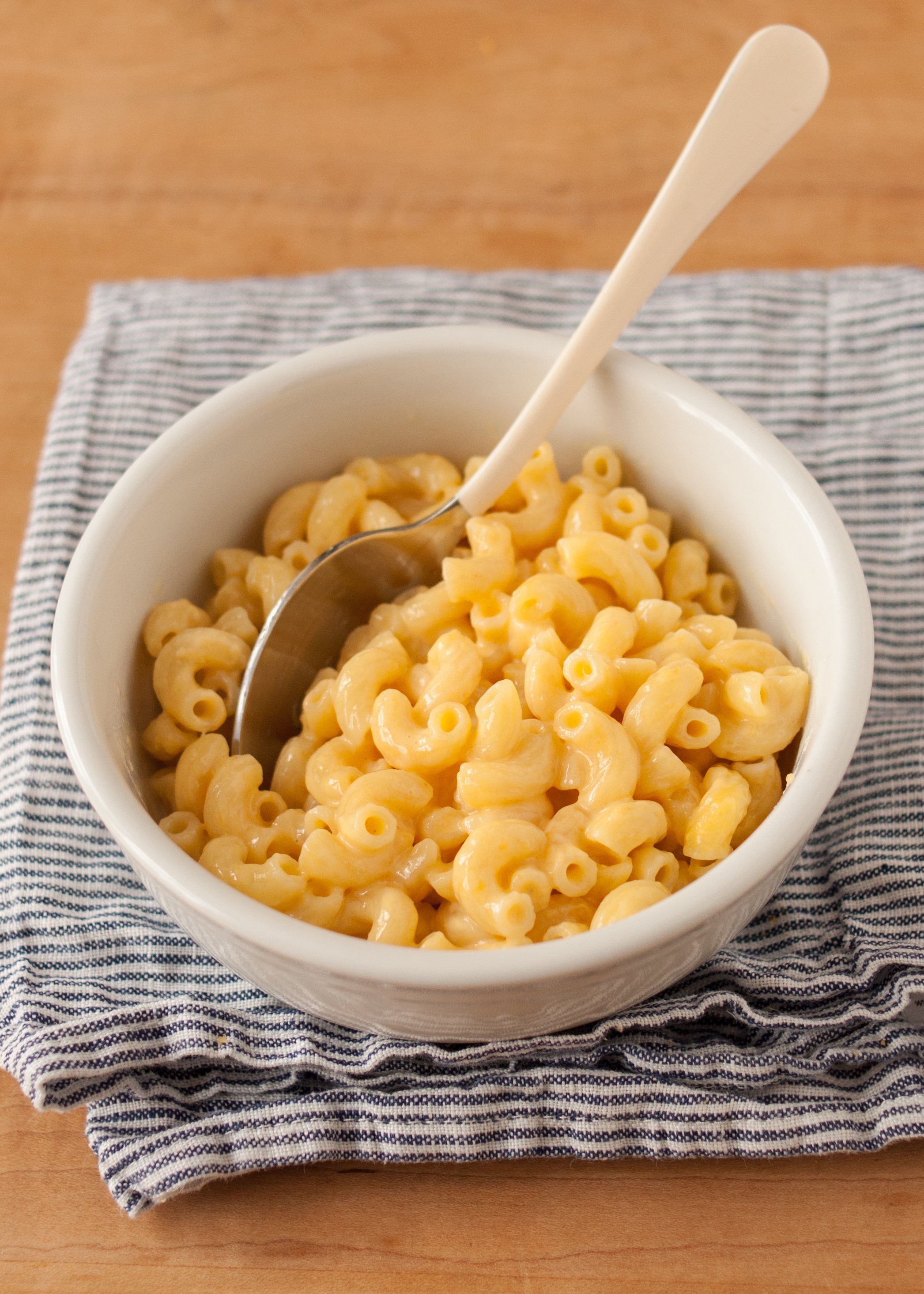 Microwave Mac and Cheese Recipe (Cheesy Goodness) | Kitchn