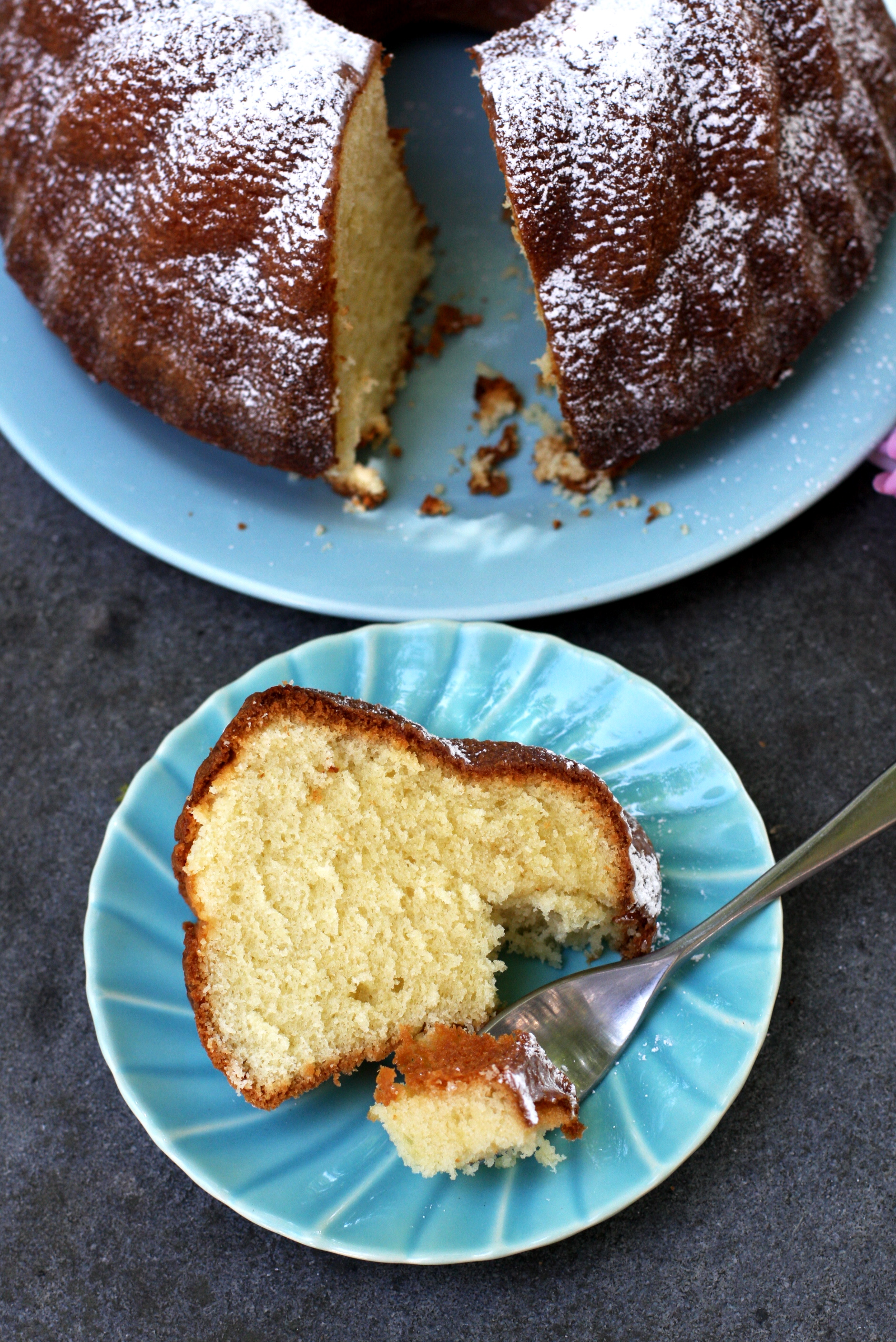 Holiday Sour Cream Pound Cake – Can't Stay Out of the Kitchen