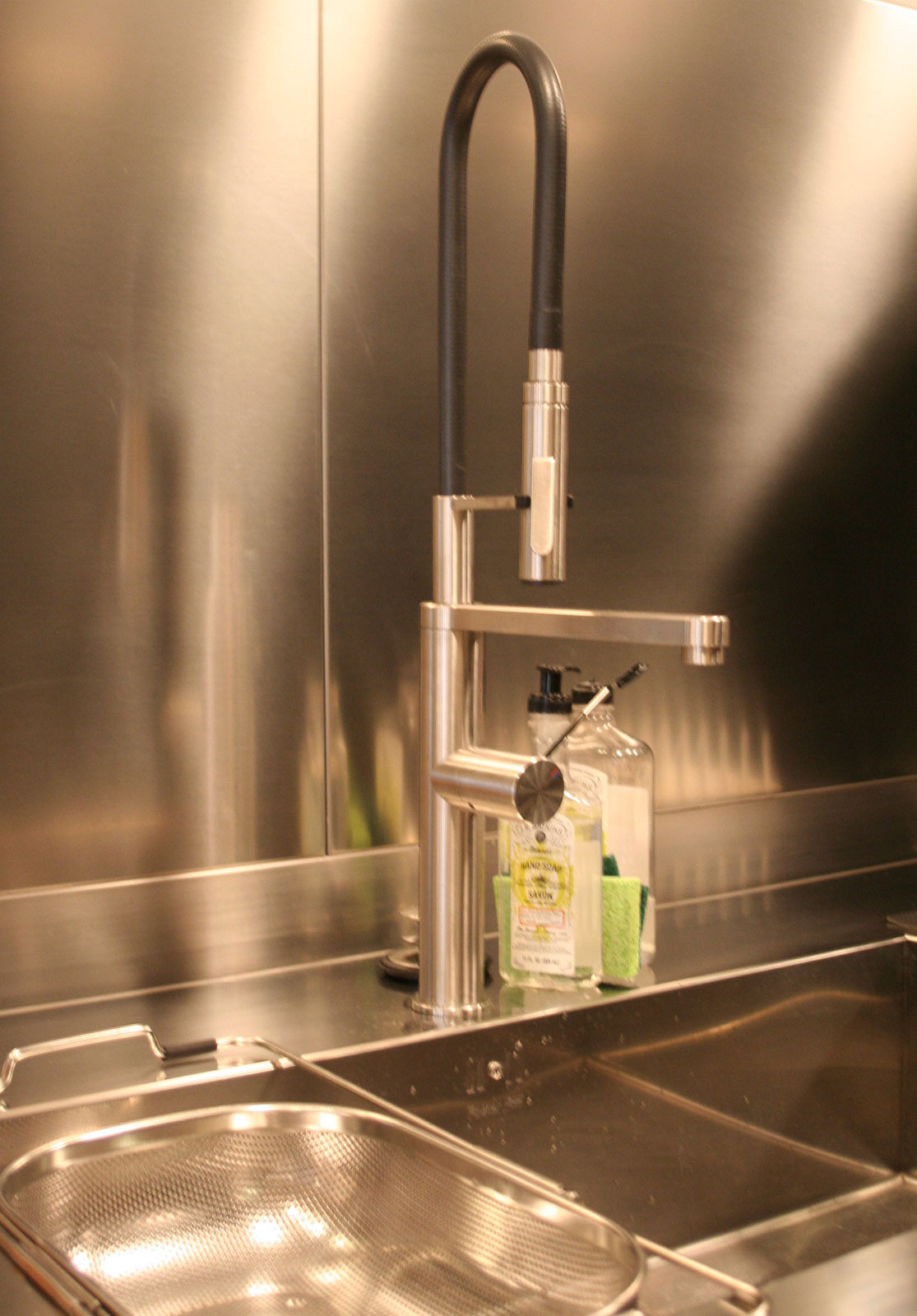 Dana S Deluxe Live Work Kitchen Kitchn