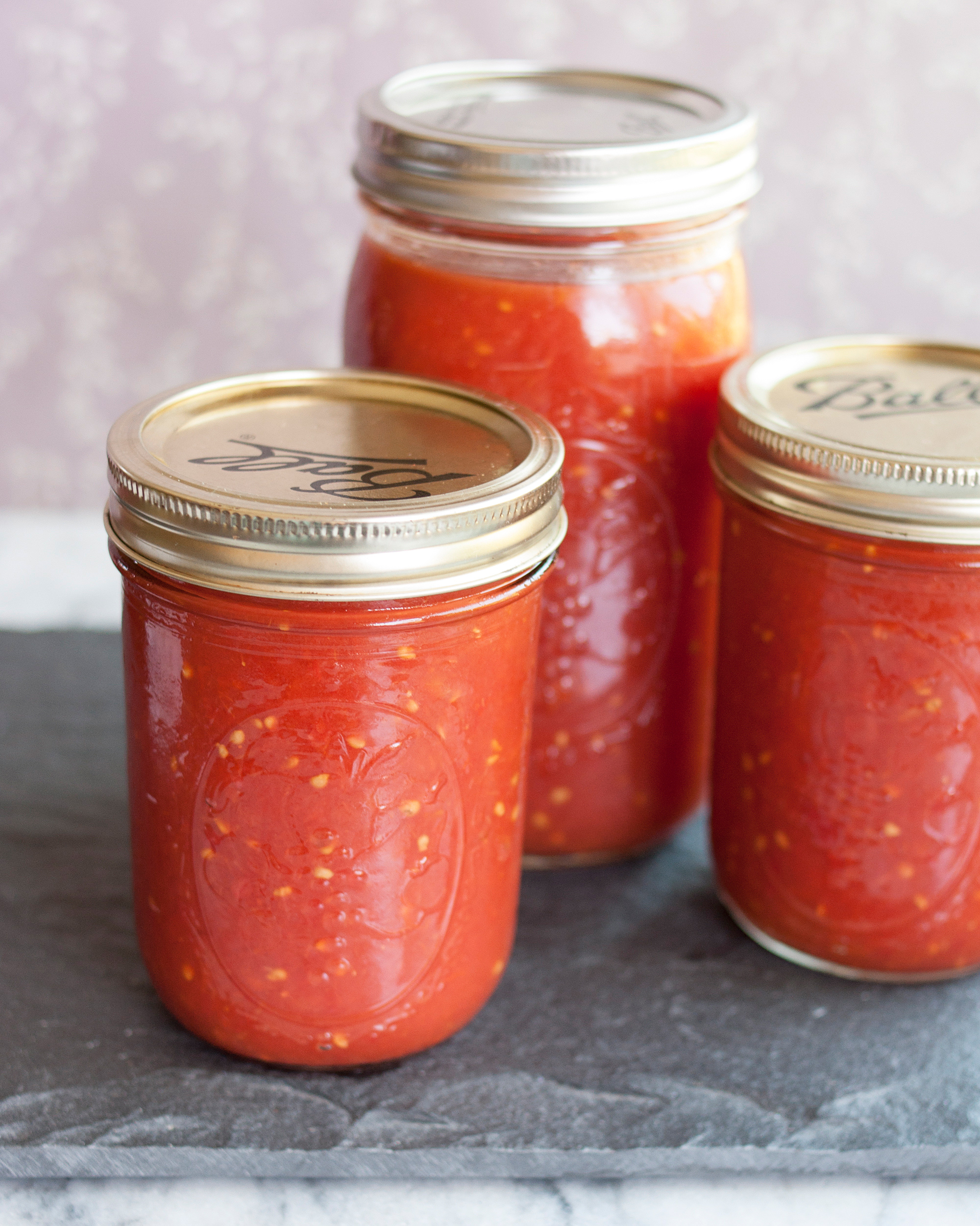 how much tomato sauce is bad for dogs