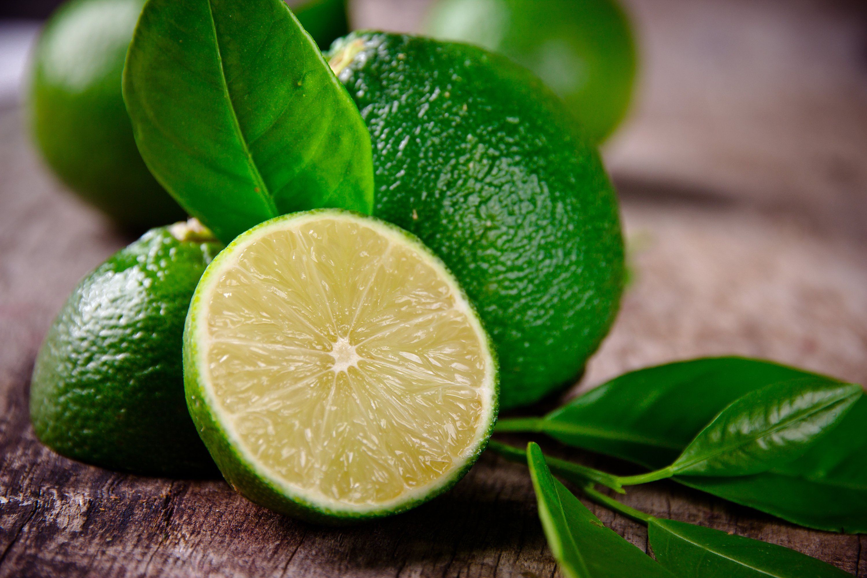 What's The Difference: Green Lemon Vs. Lime