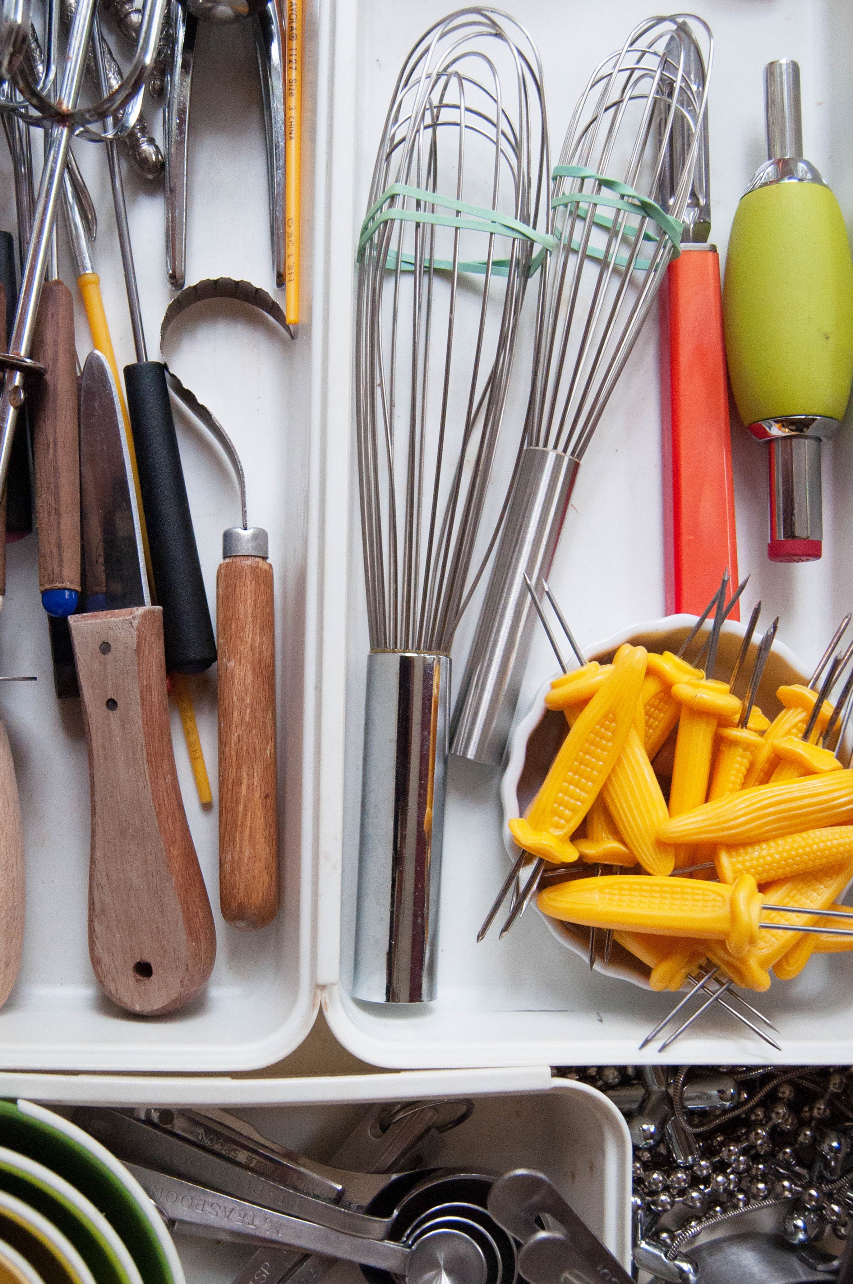 The Best Way to Store Whisks in a Drawer