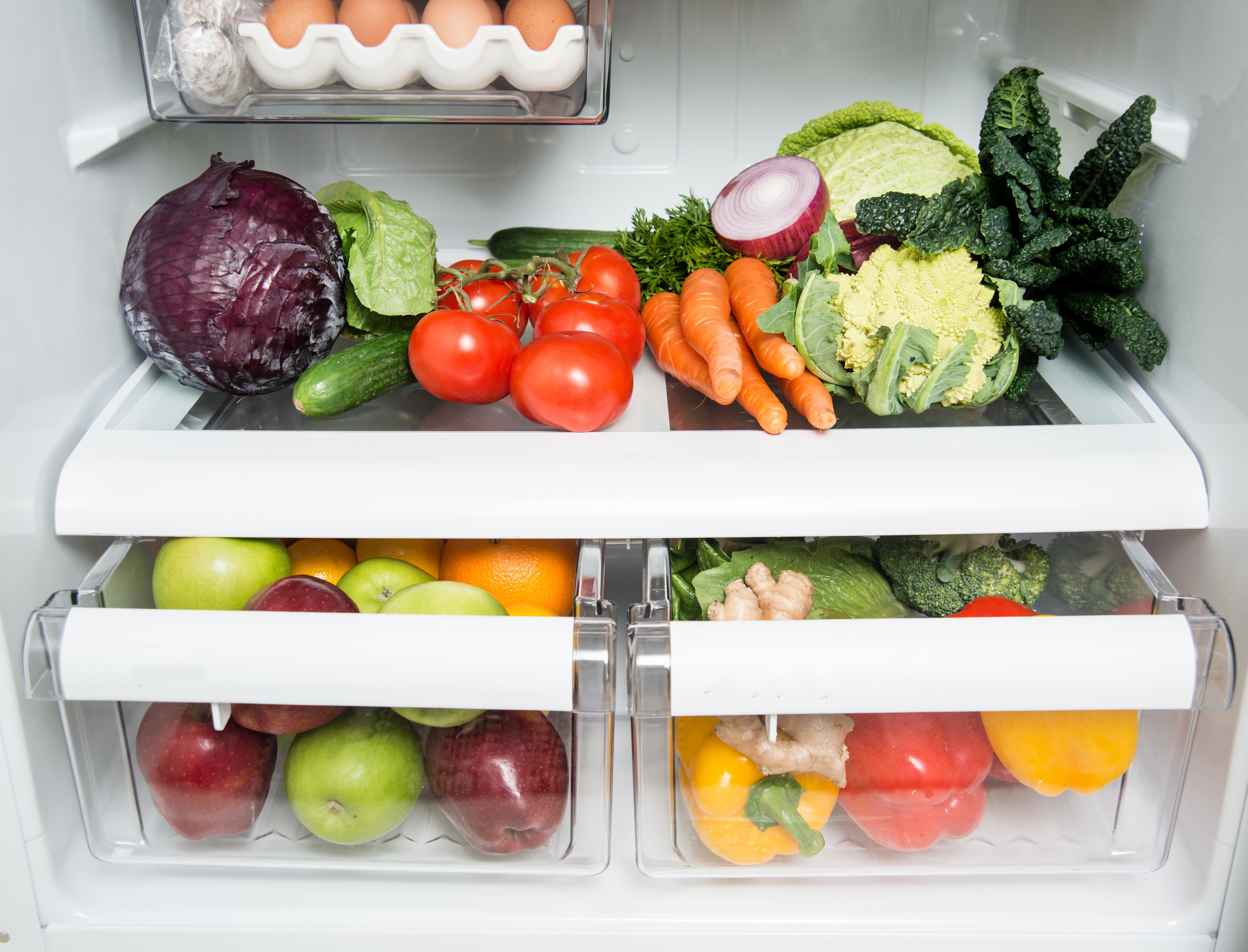 refrigerator with large produce space