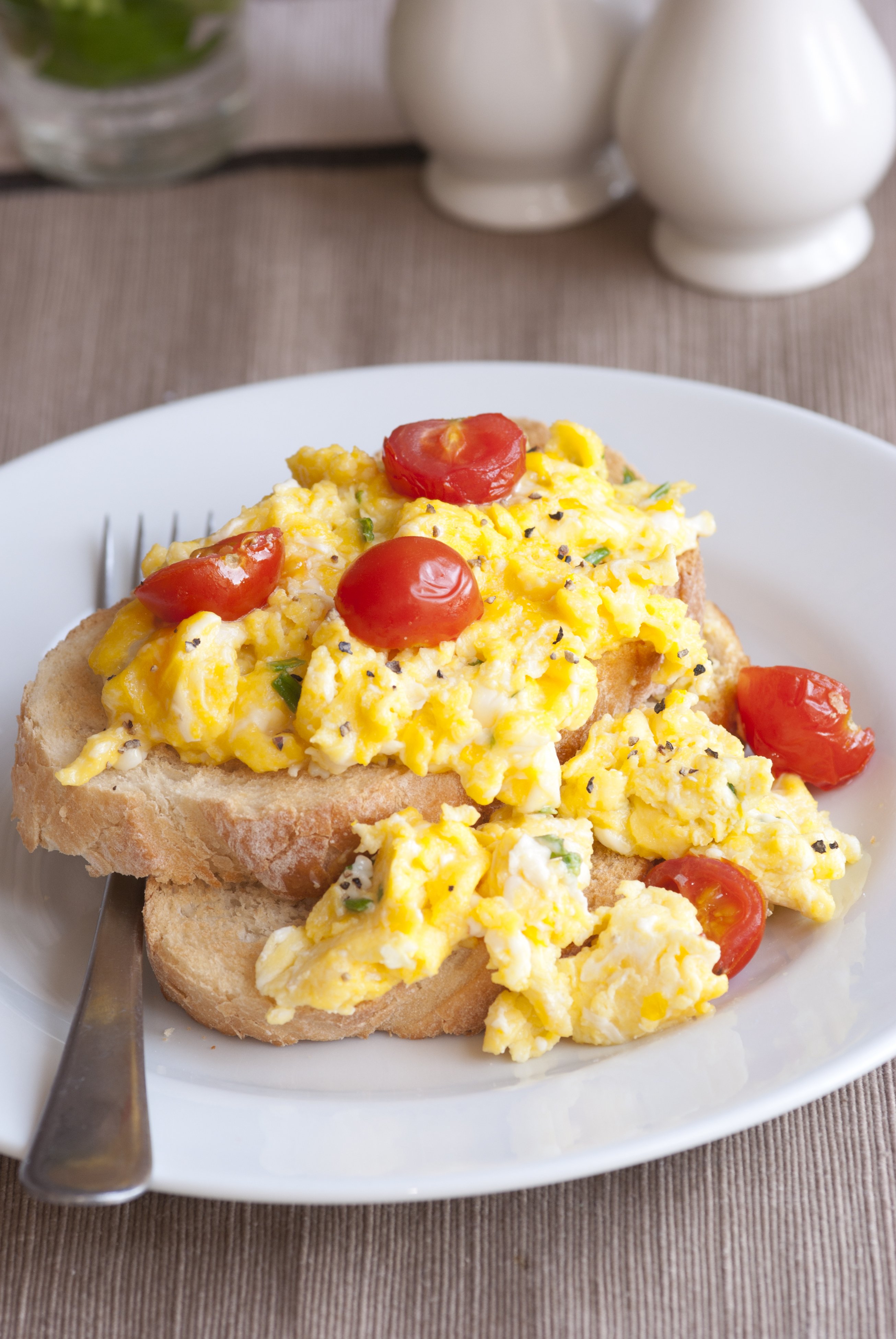 How to Make Perfect Griddle Scrambled Eggs Every Time