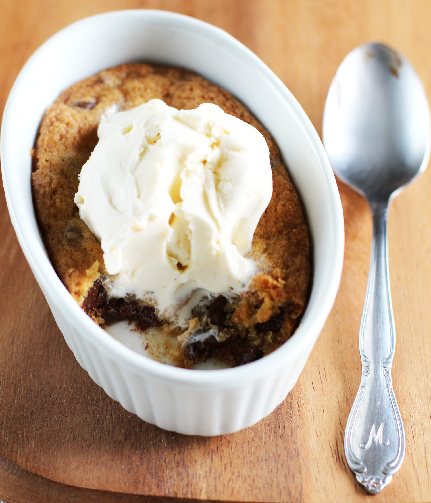 chocolate chip deep dish cookie