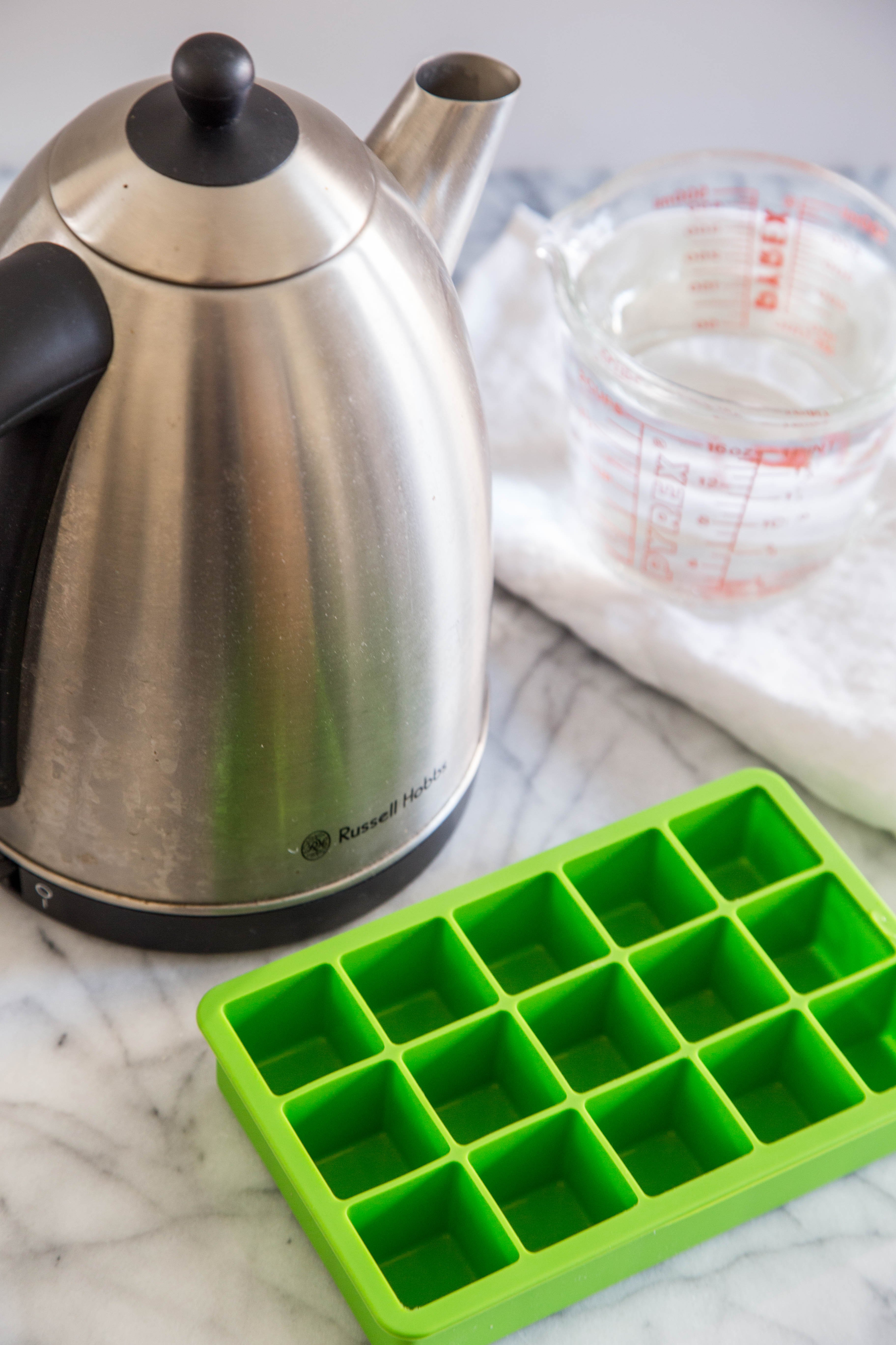 BEST Way to Make Crystal CLEAR Ice Cubes!!