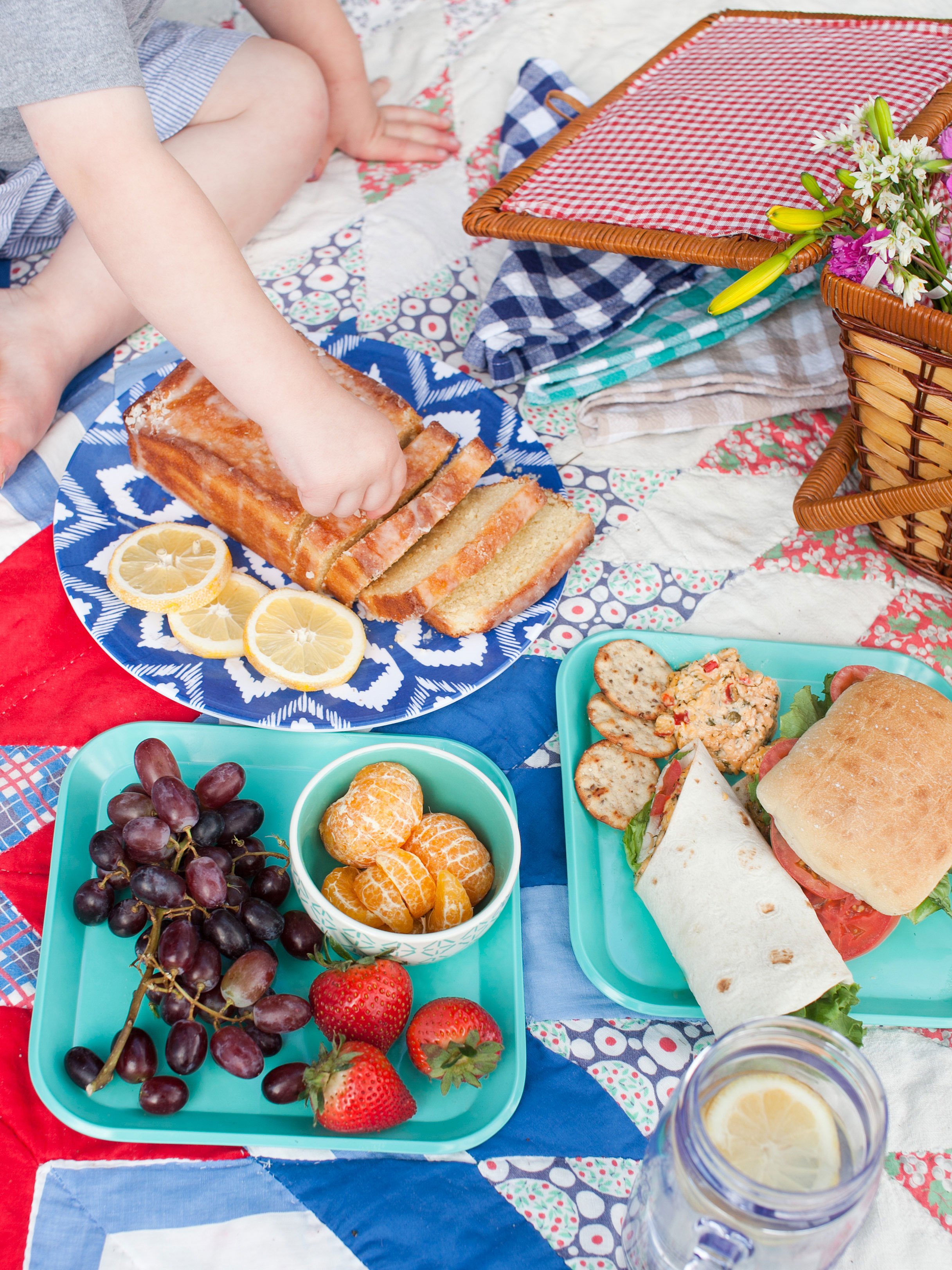 How to Plan a Picnic — The Mom 100