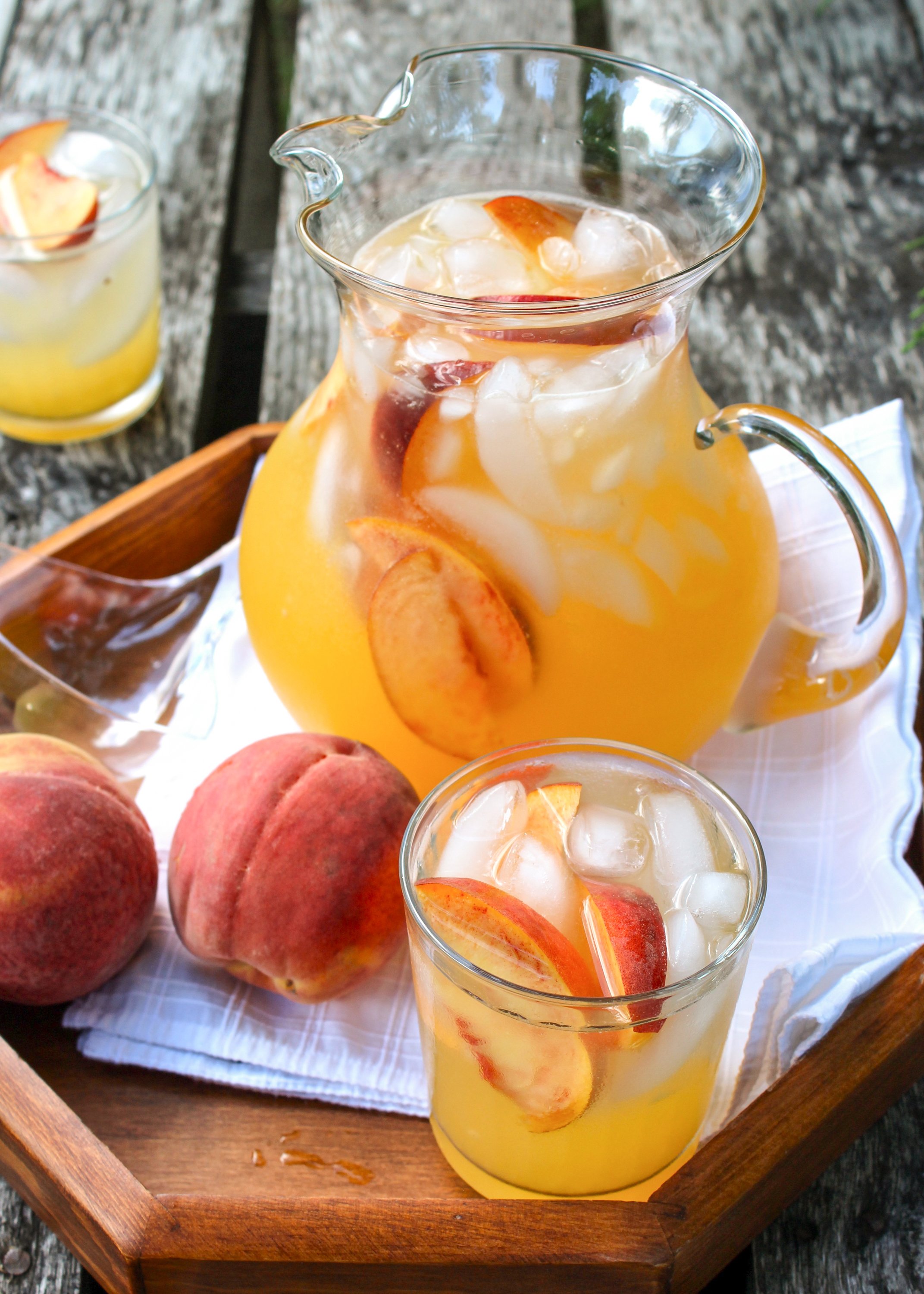 Refreshing Summer Pitcher Drinks and Cocktails for a Crowd