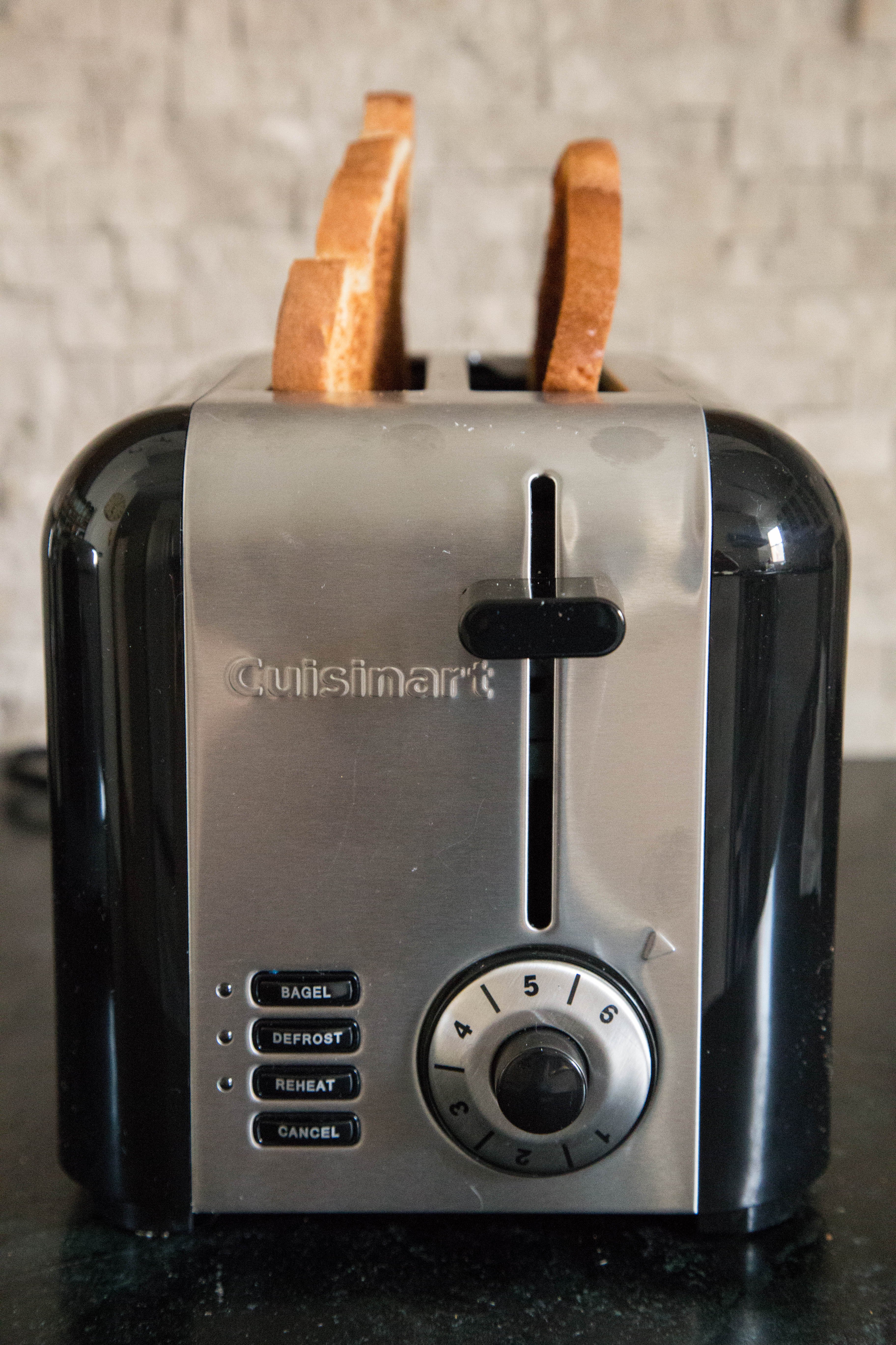 Best Buy: Cuisinart 2 Slice Compact Stainless Toaster Black/Stainless  CPT-320P1